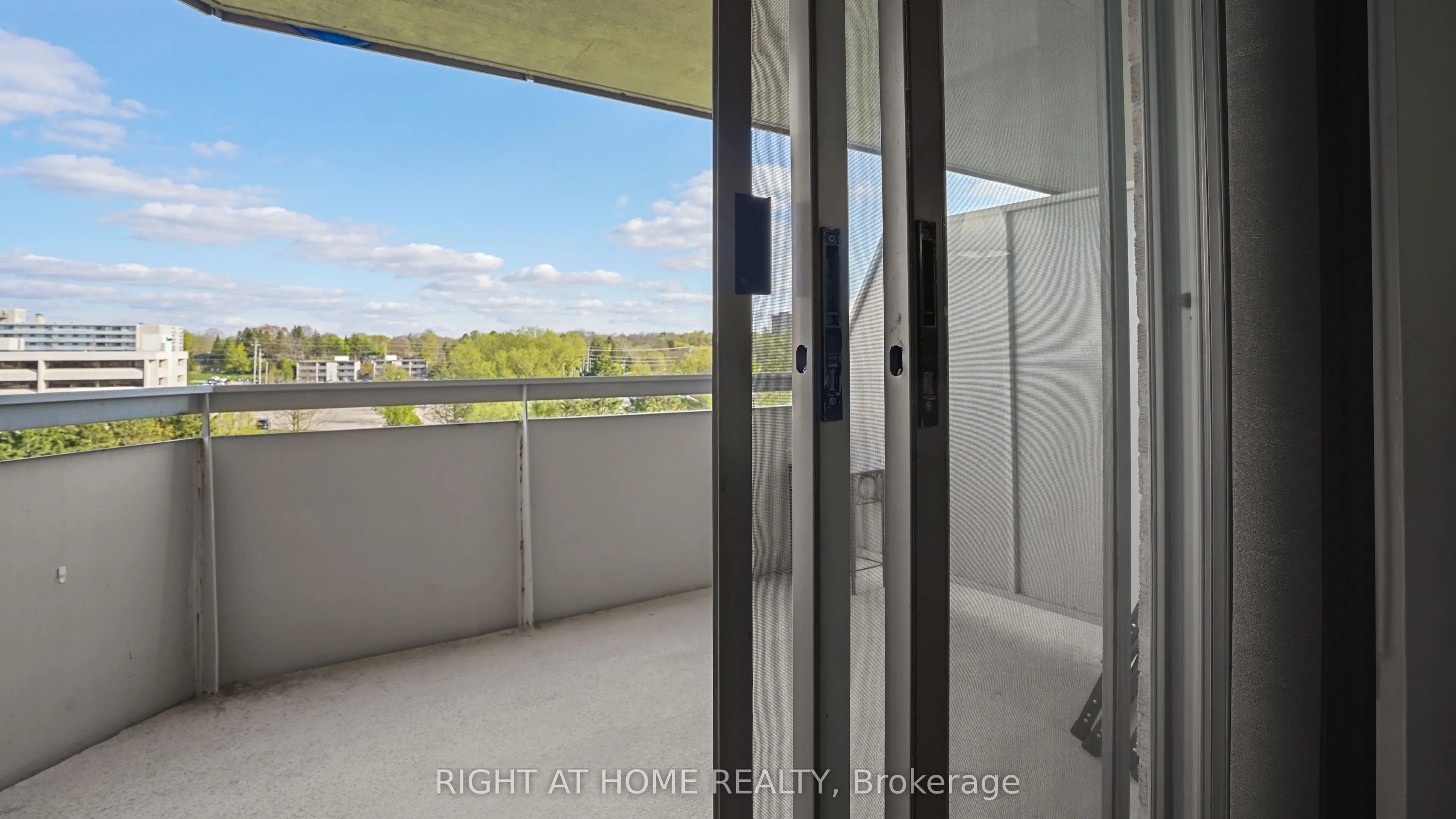 265 Westcourt Place, #705
