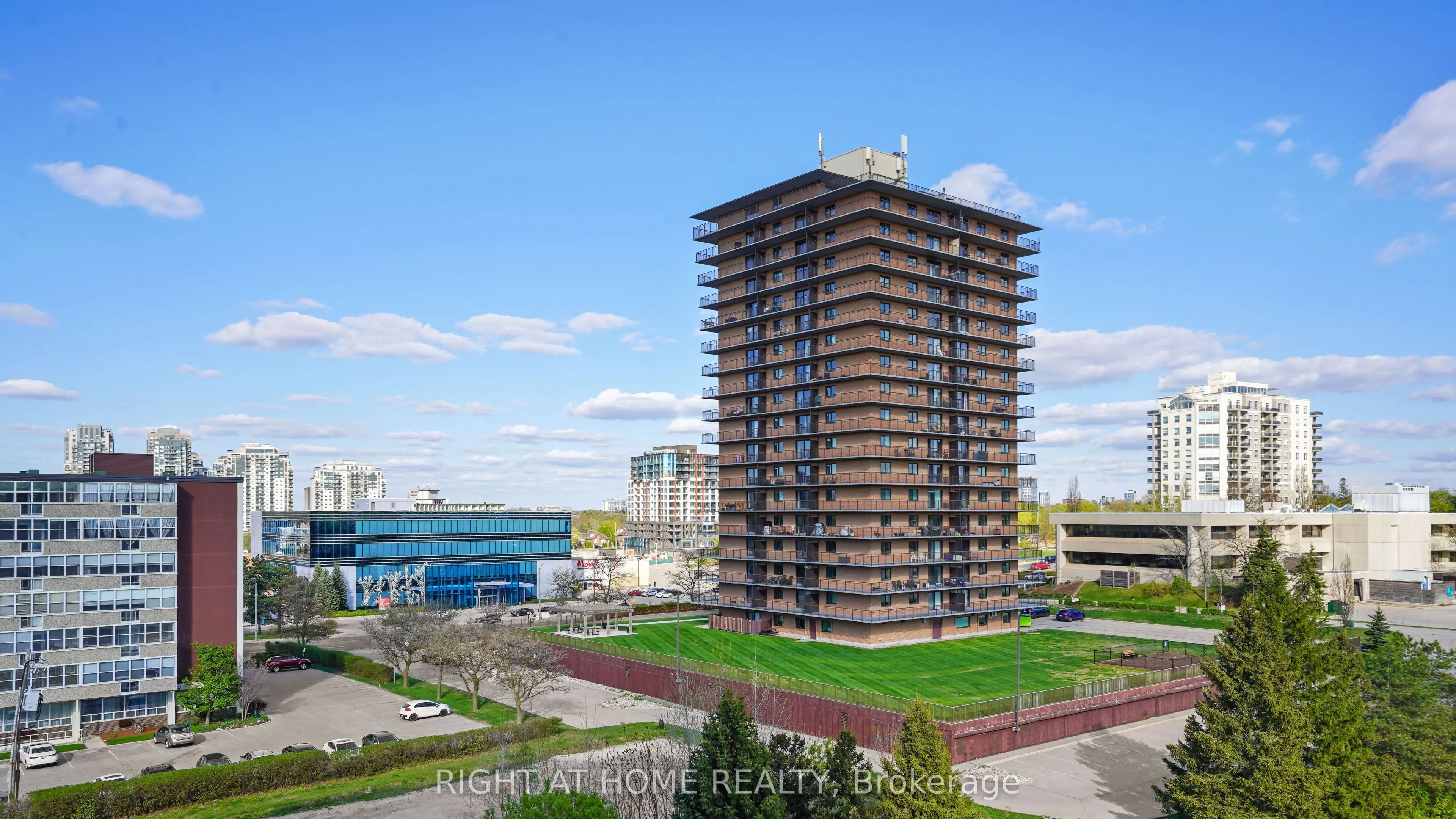 265 Westcourt Place, #705