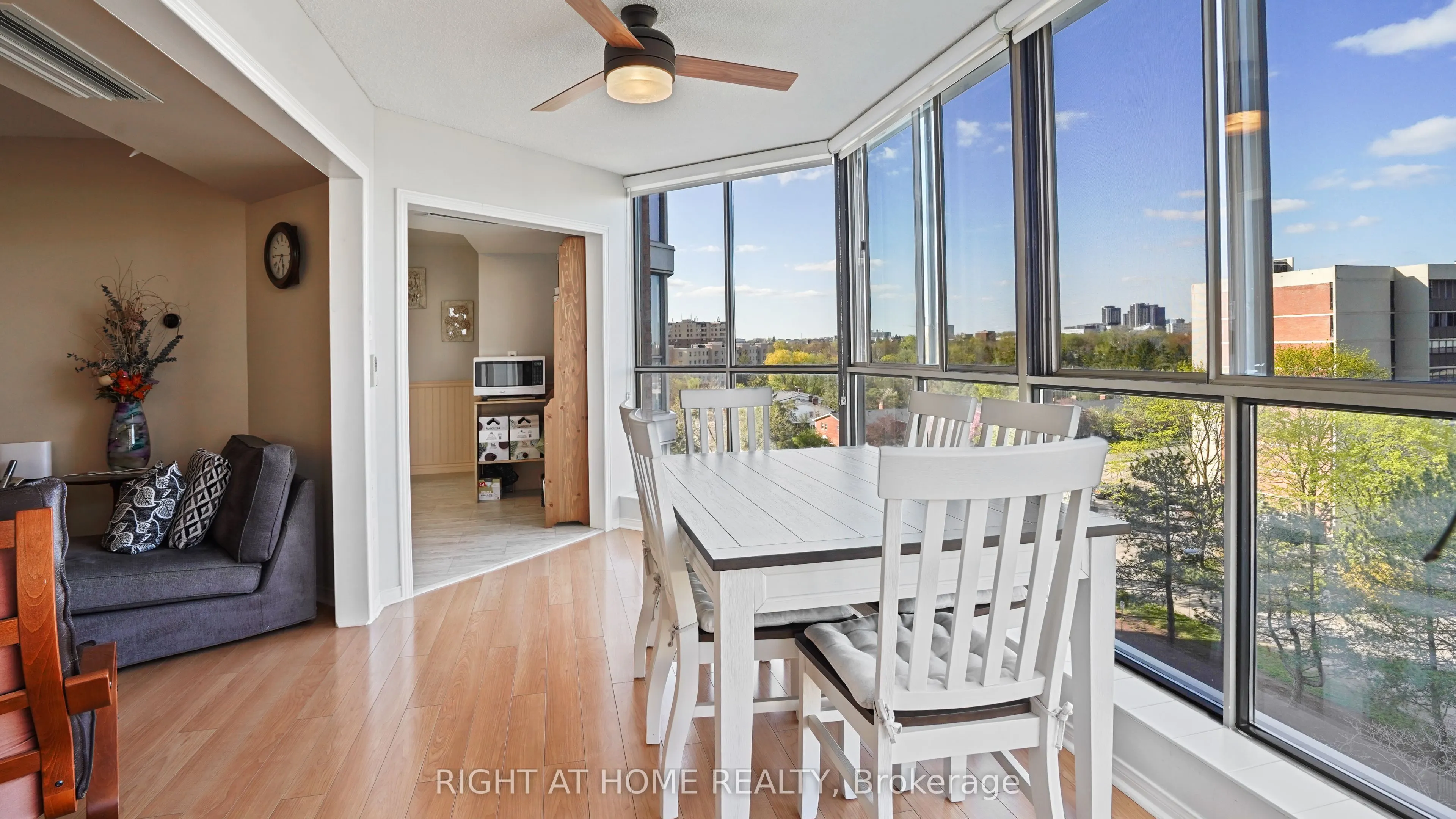 265 Westcourt Place, #705