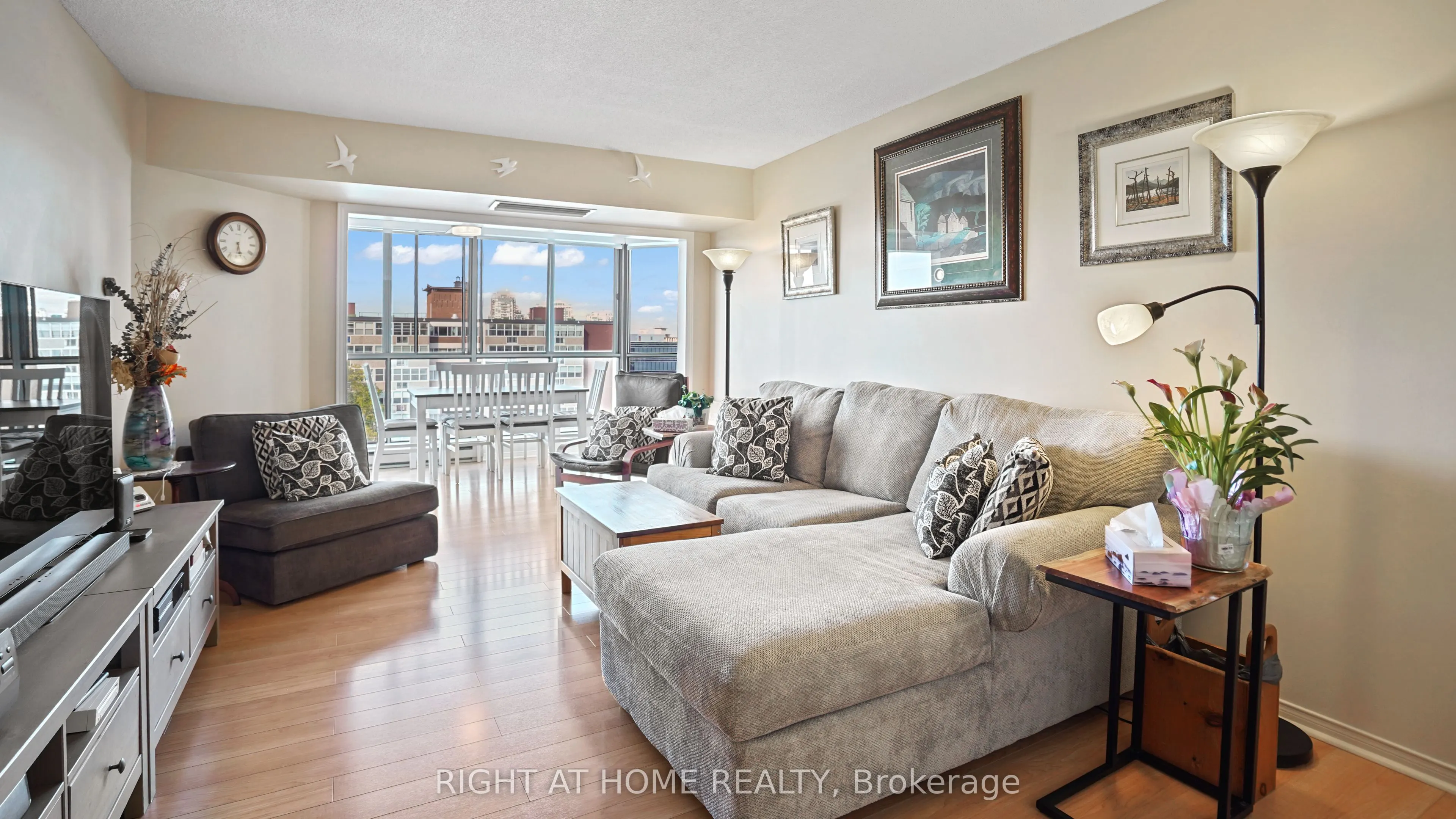 265 Westcourt Place, #705