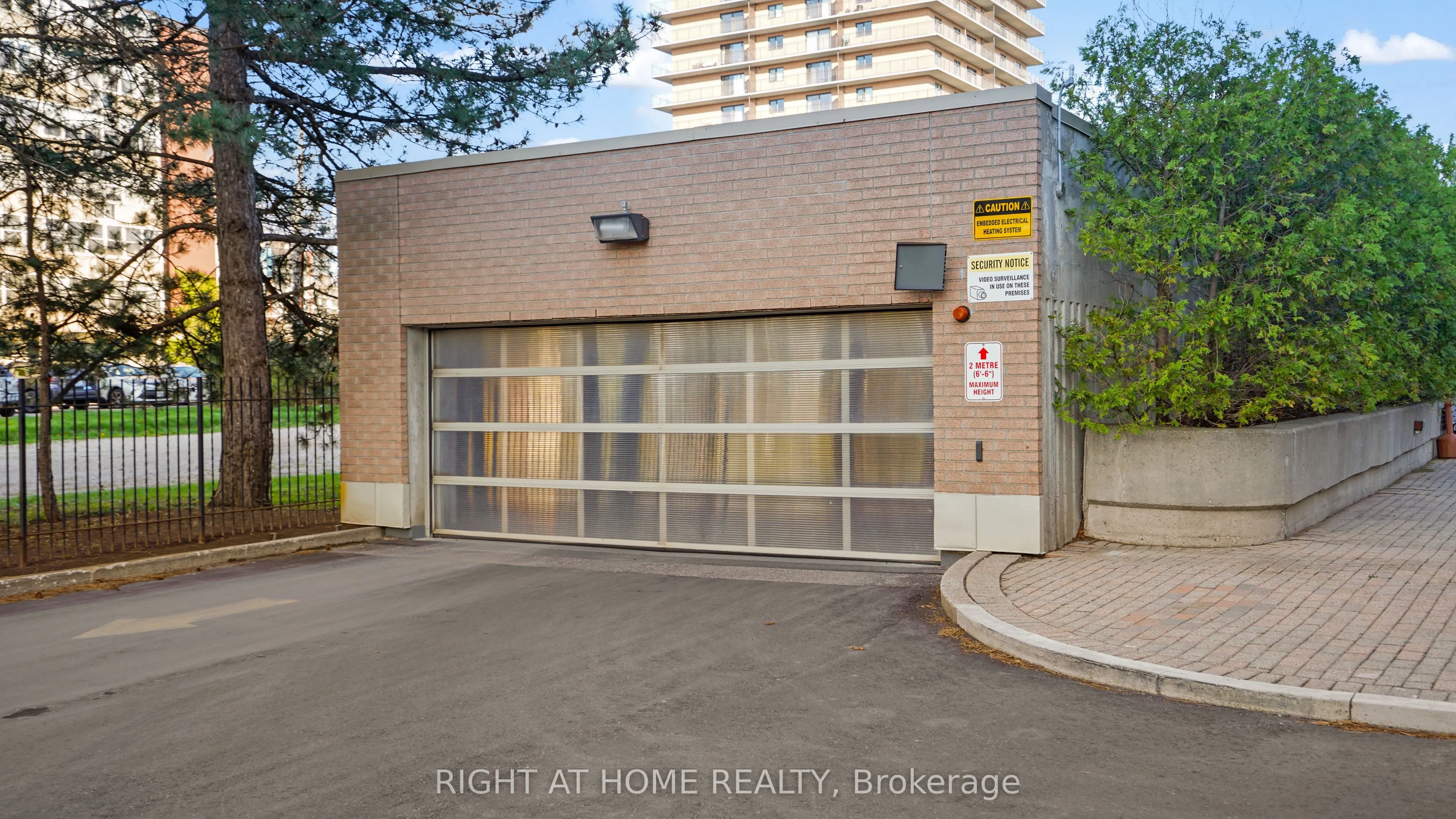 265 Westcourt Place, #705
