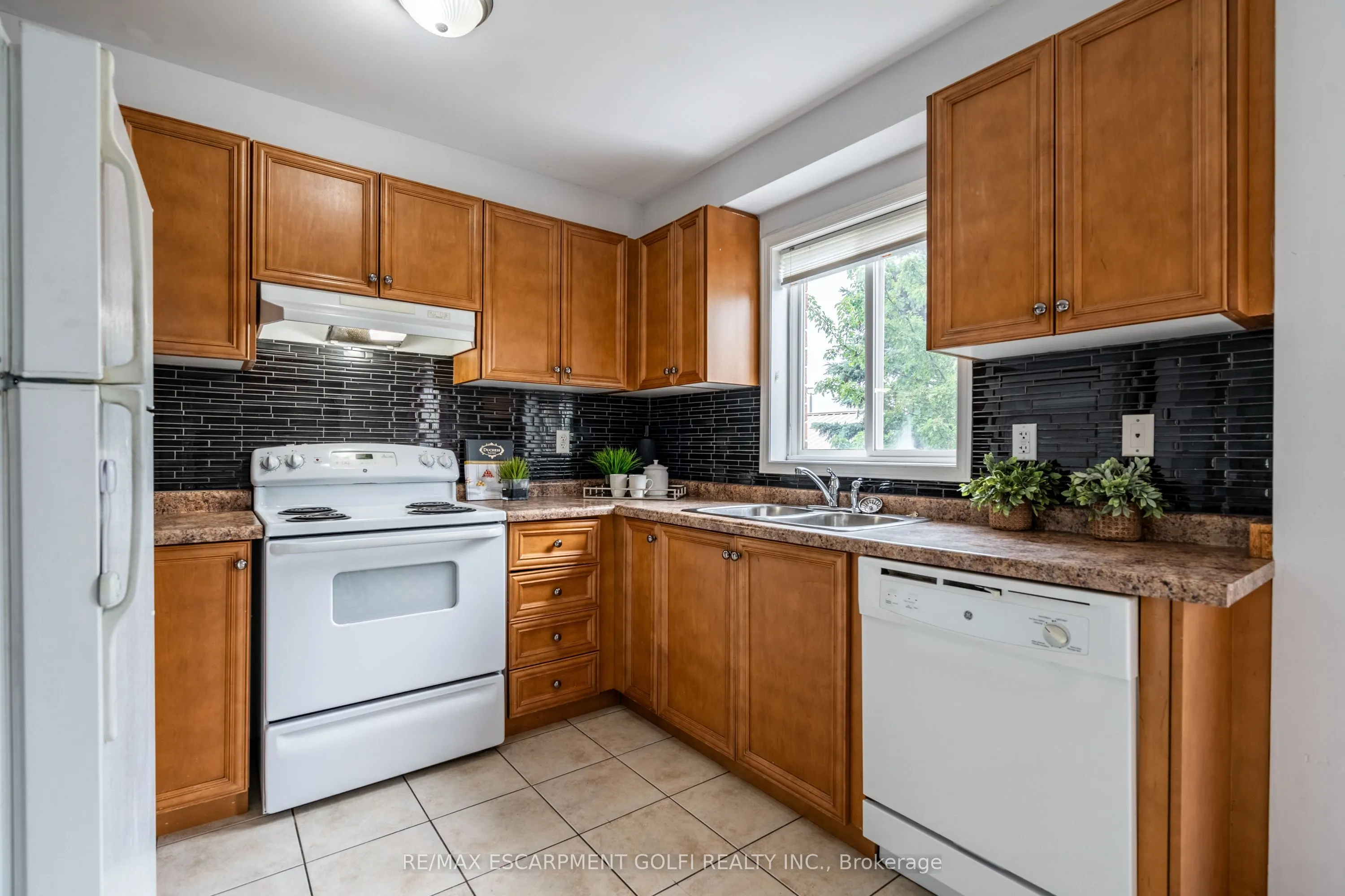 151 GREEN Road, #26