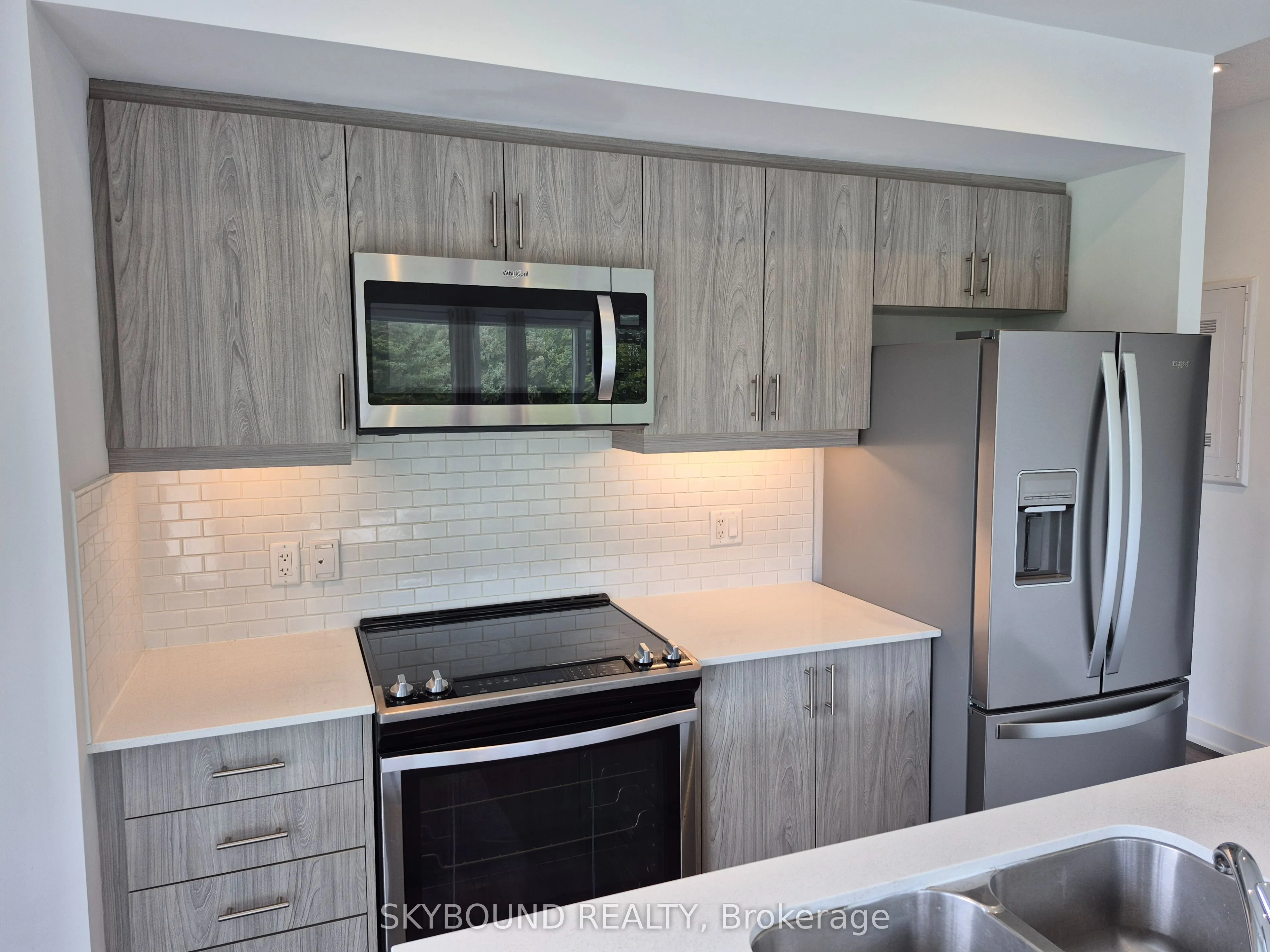 16 Markle Crescent, #301