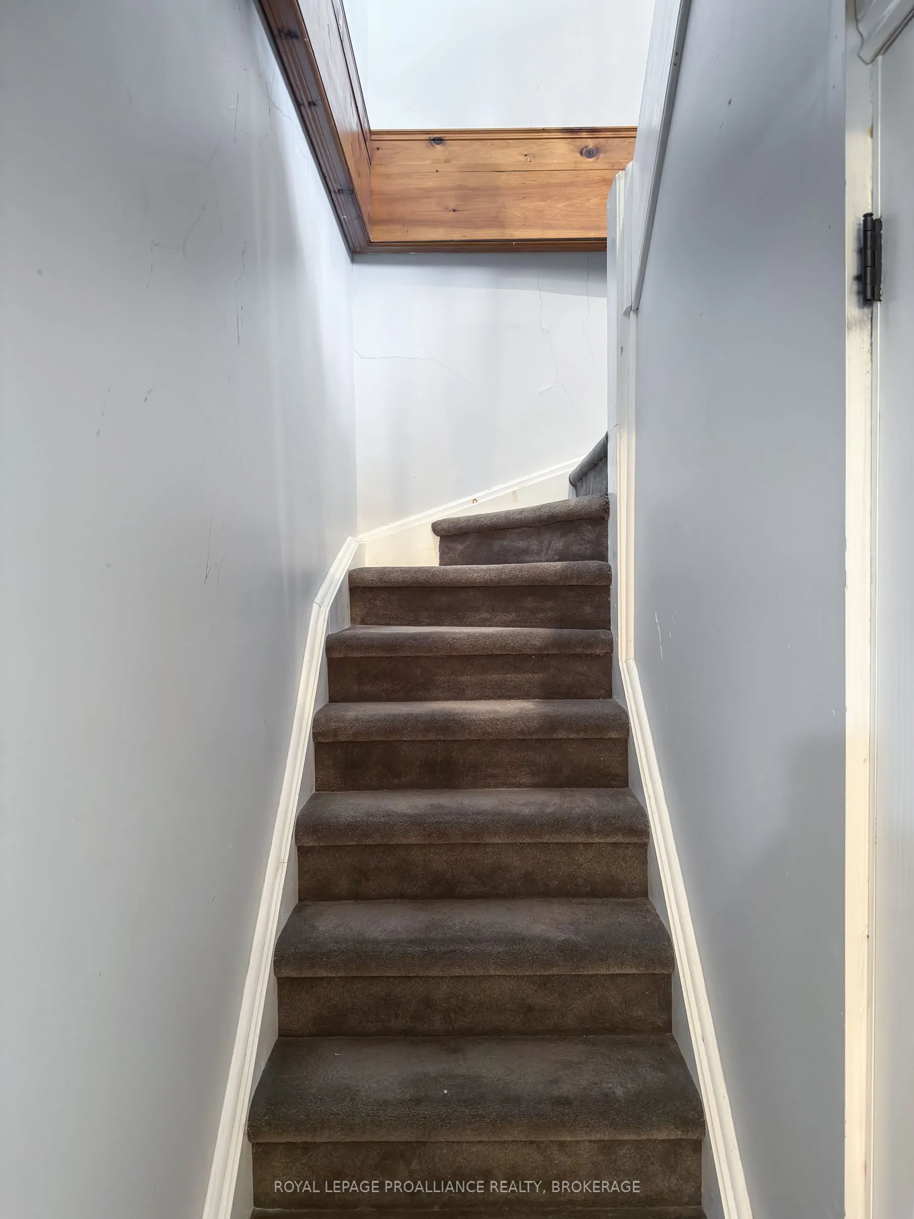 131 King Street E, #7