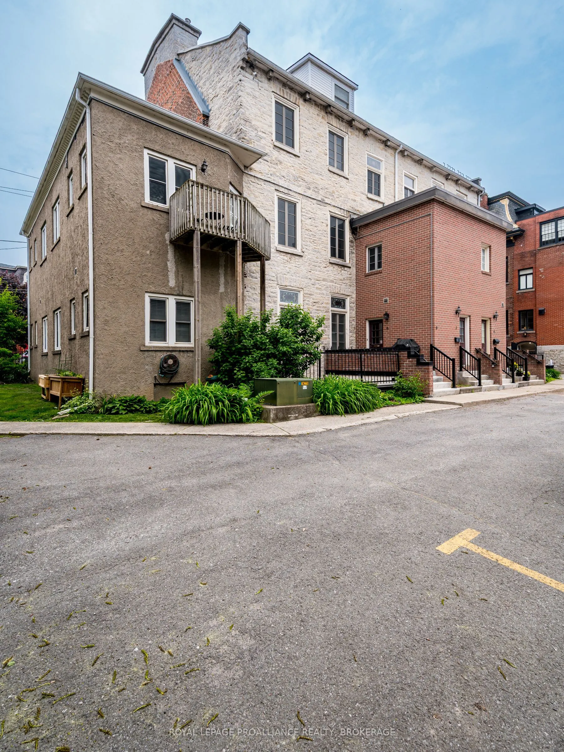 131 King Street E, #7