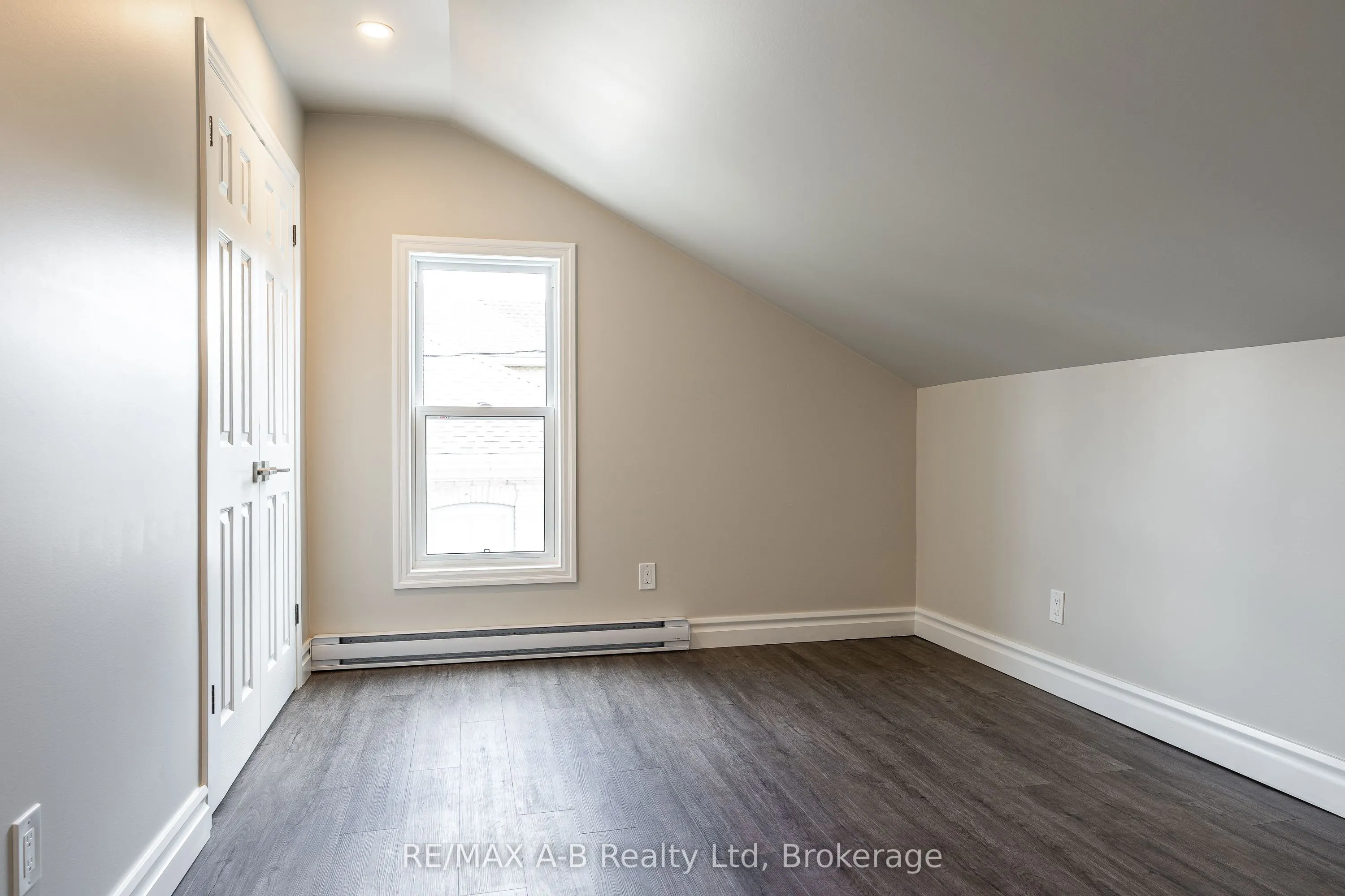 198 WATER Street S