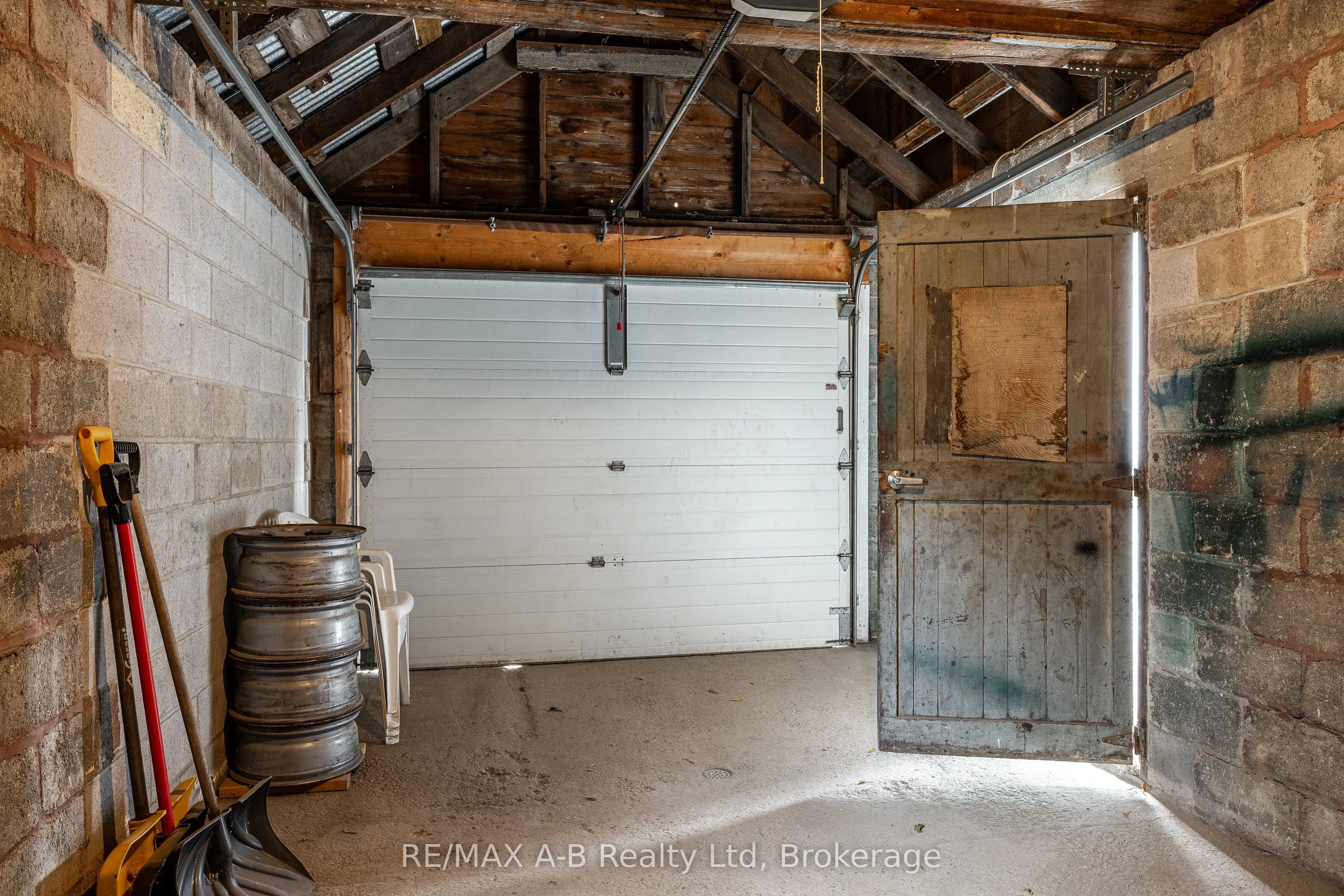 198 WATER Street S