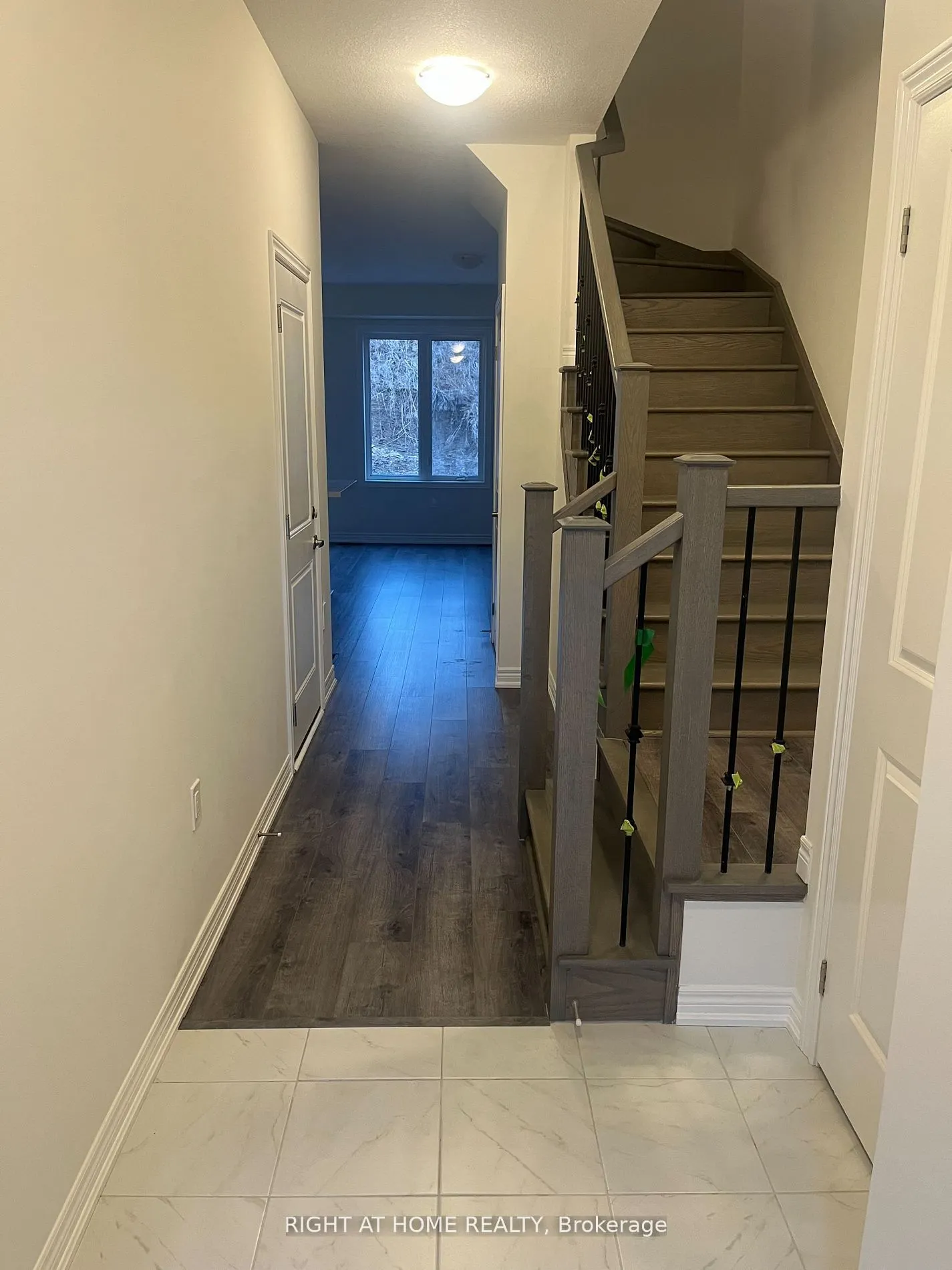 141 Aquasanta Crescent