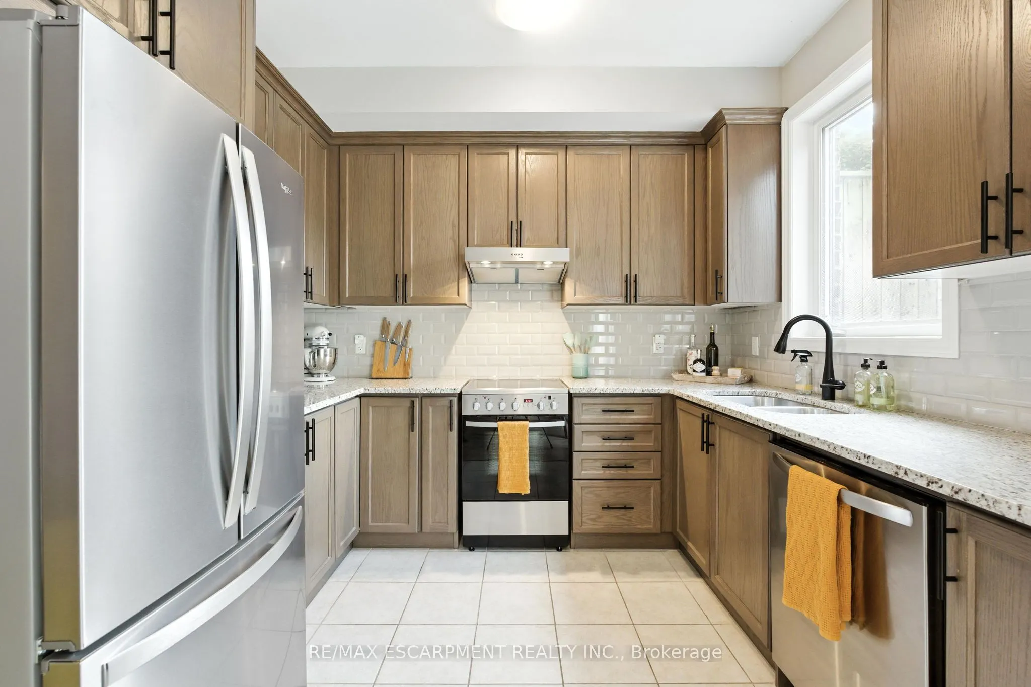 219 Dundas Street E, #46