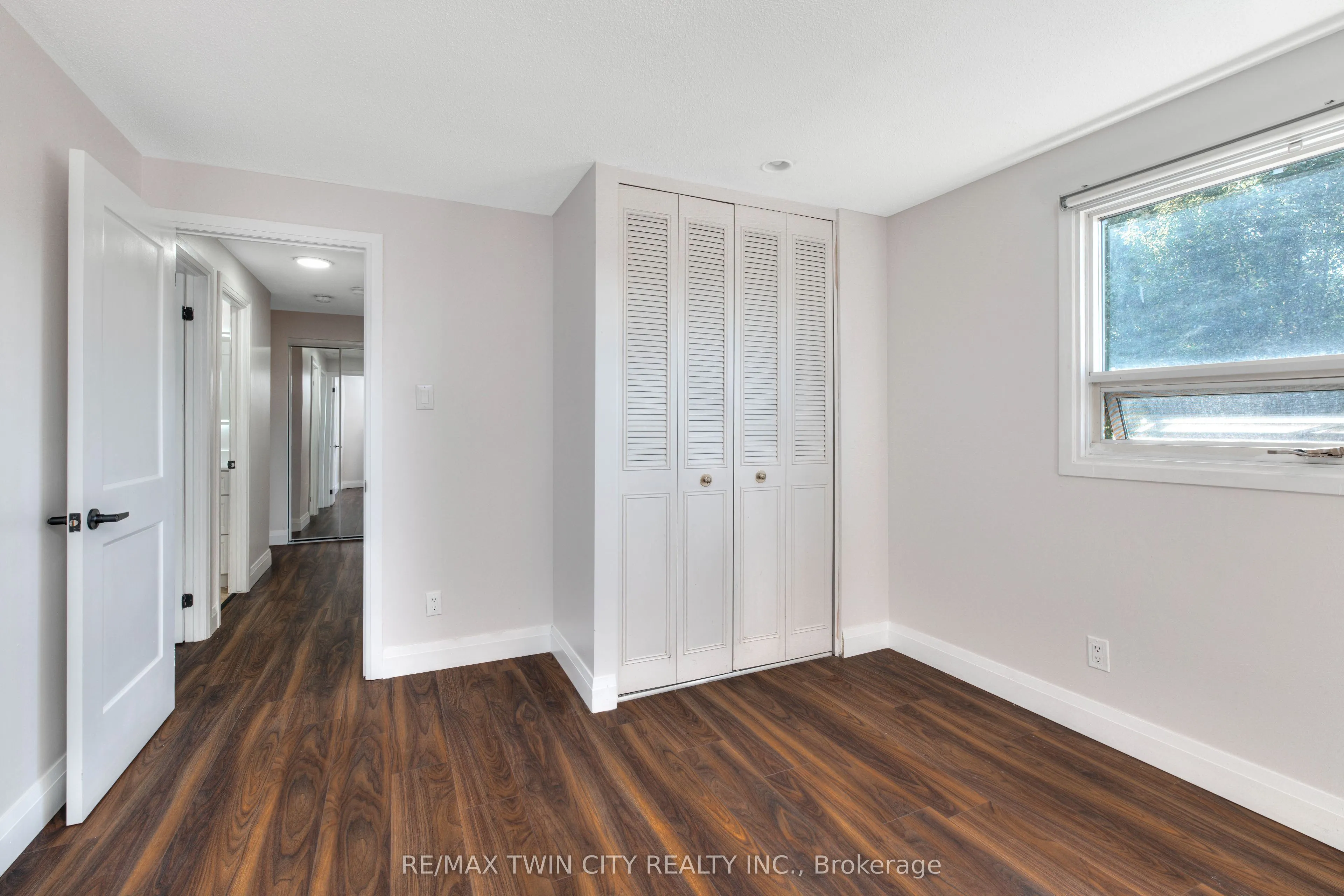 28 Underhill Crescent, #8