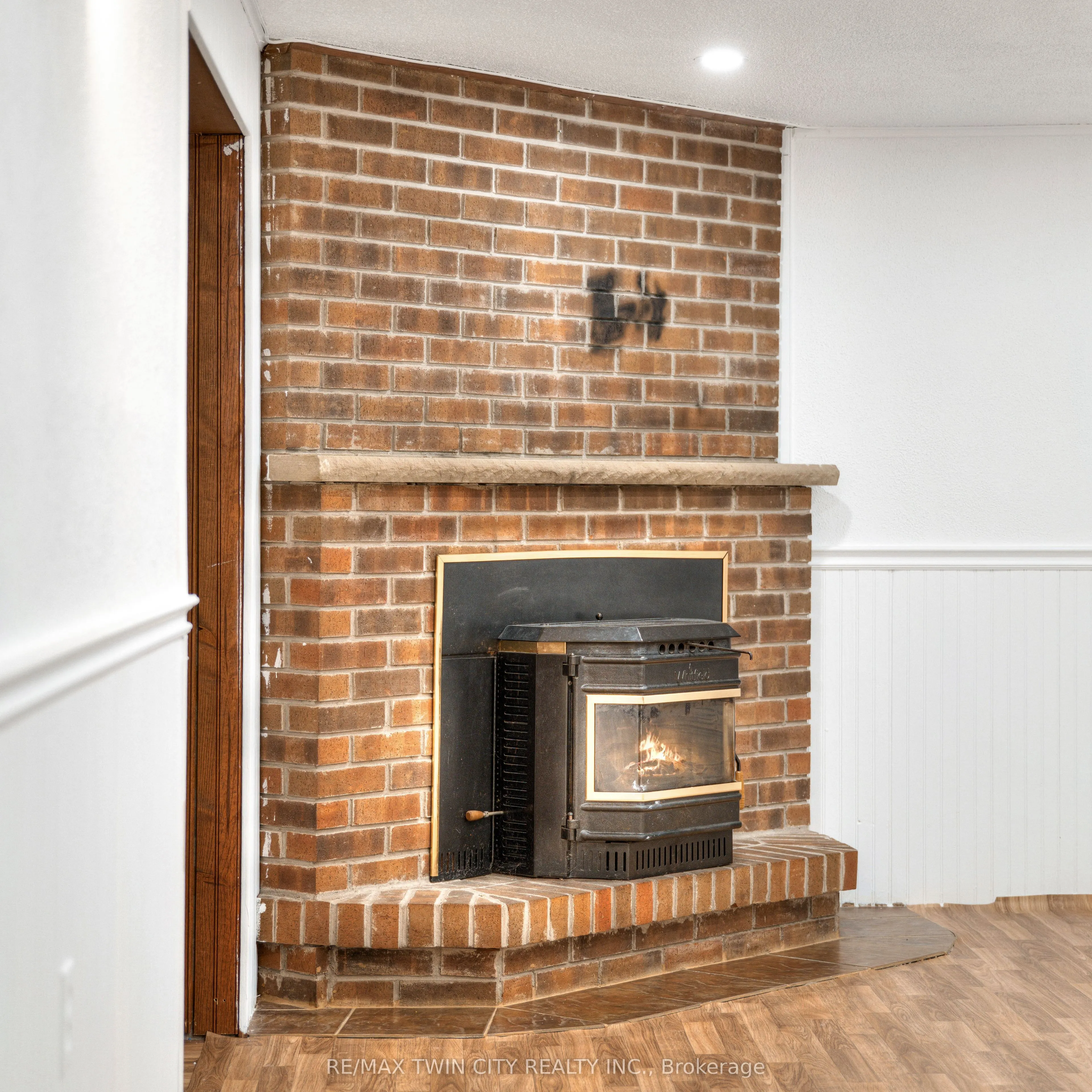 28 Underhill Crescent, #8