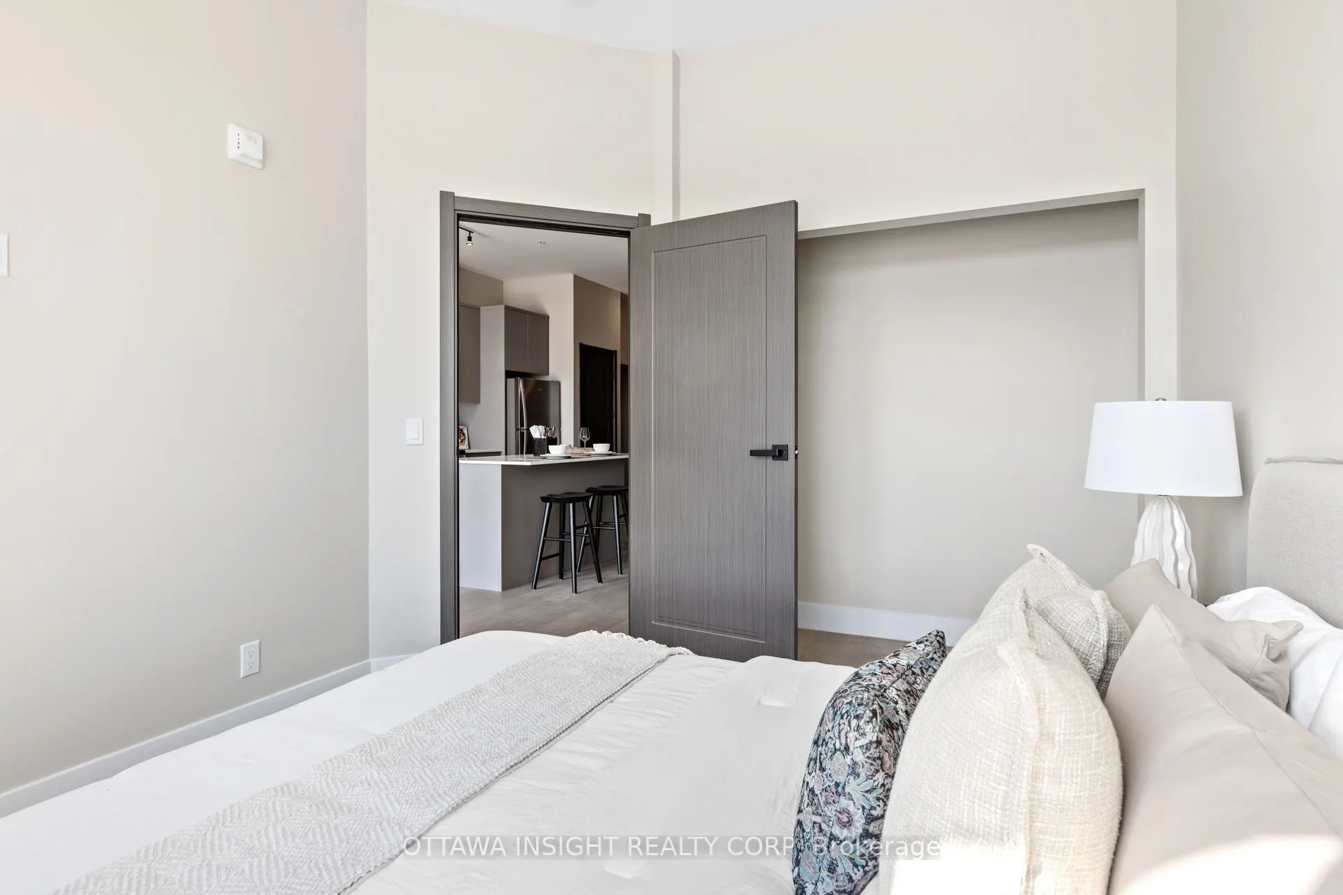 180 Kanata Avenue, #2BBi