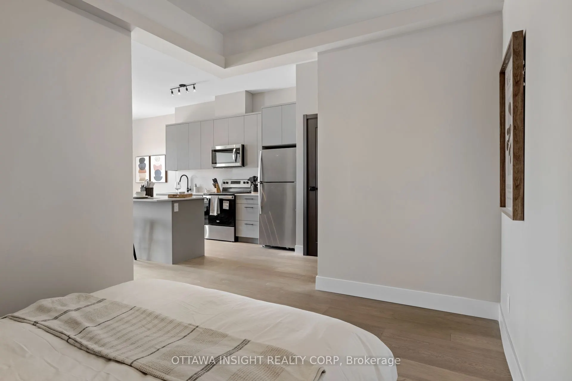 180 Kanata Avenue, #2BBi