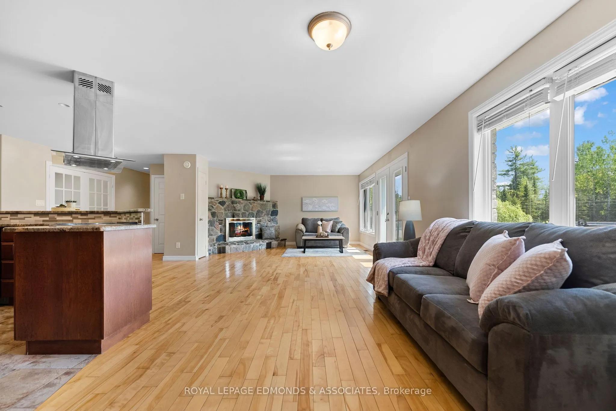 40 Blue Danube Way