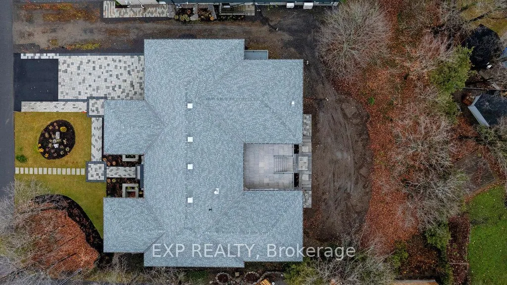 26 Clovelly Road W