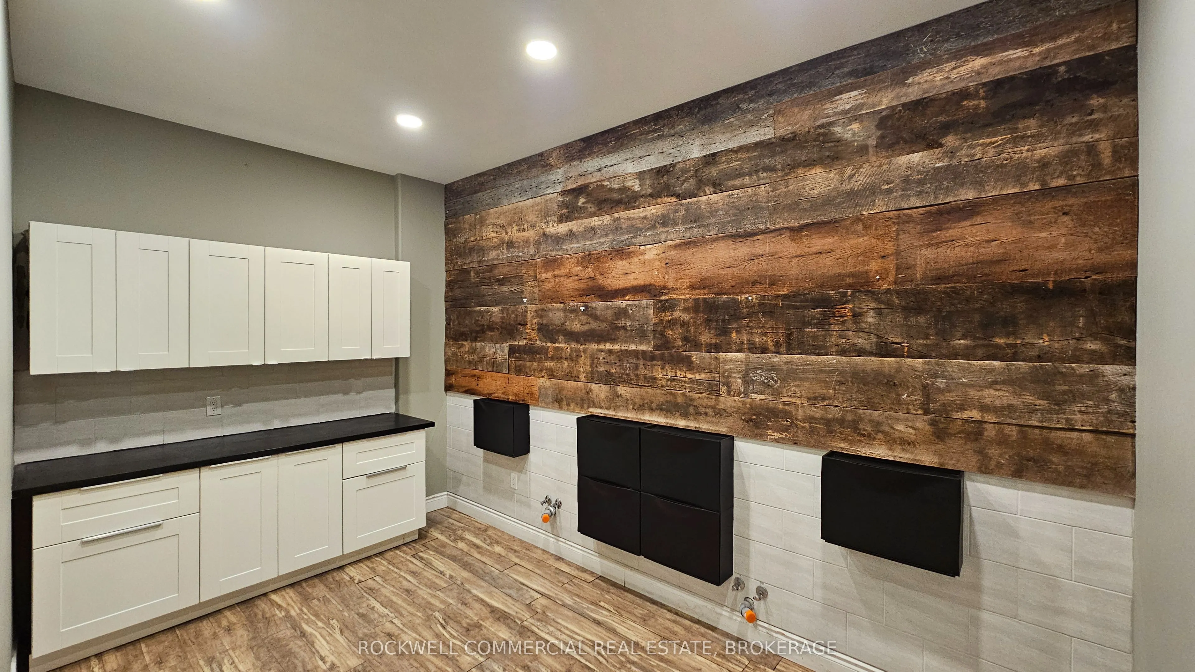 662 King Street W, #2