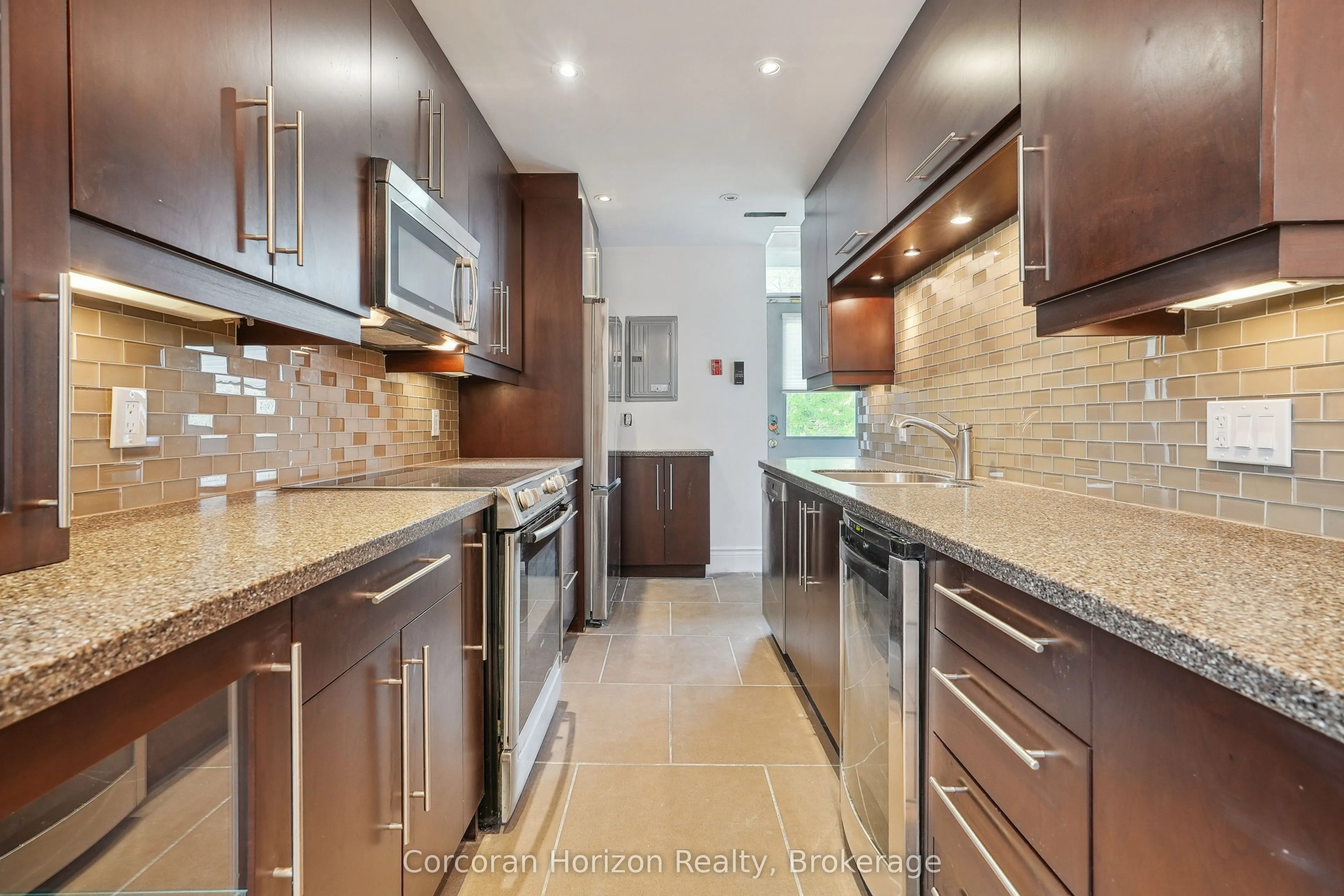 35 Duke Street, #2