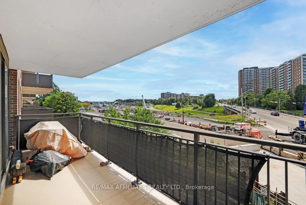 1190 Richmond Road, #304