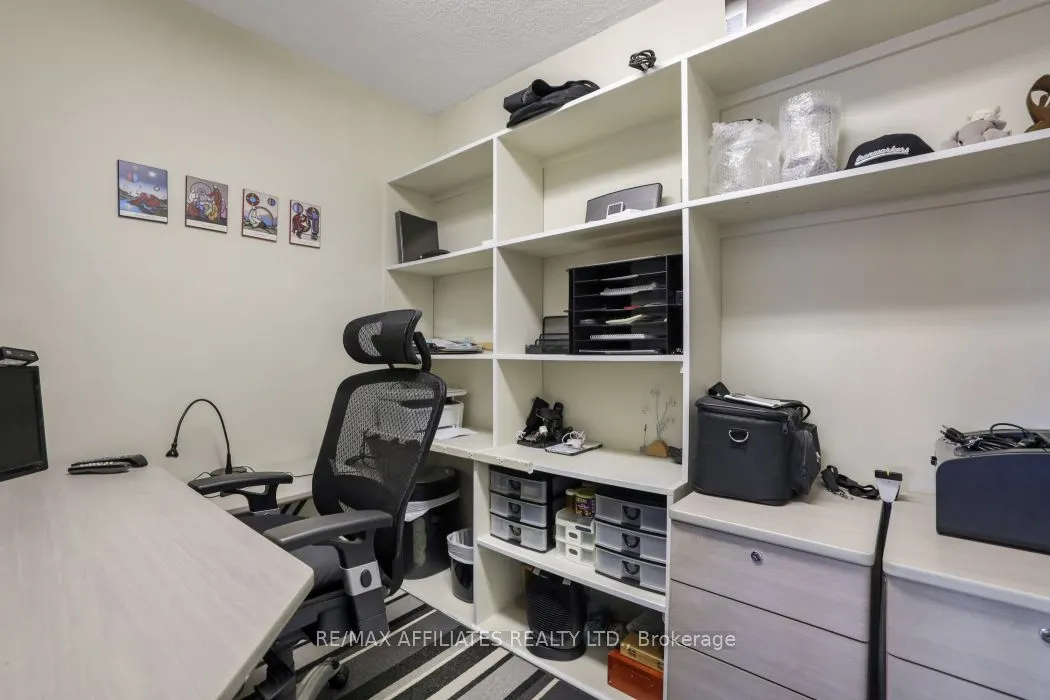 1190 Richmond Road, #304