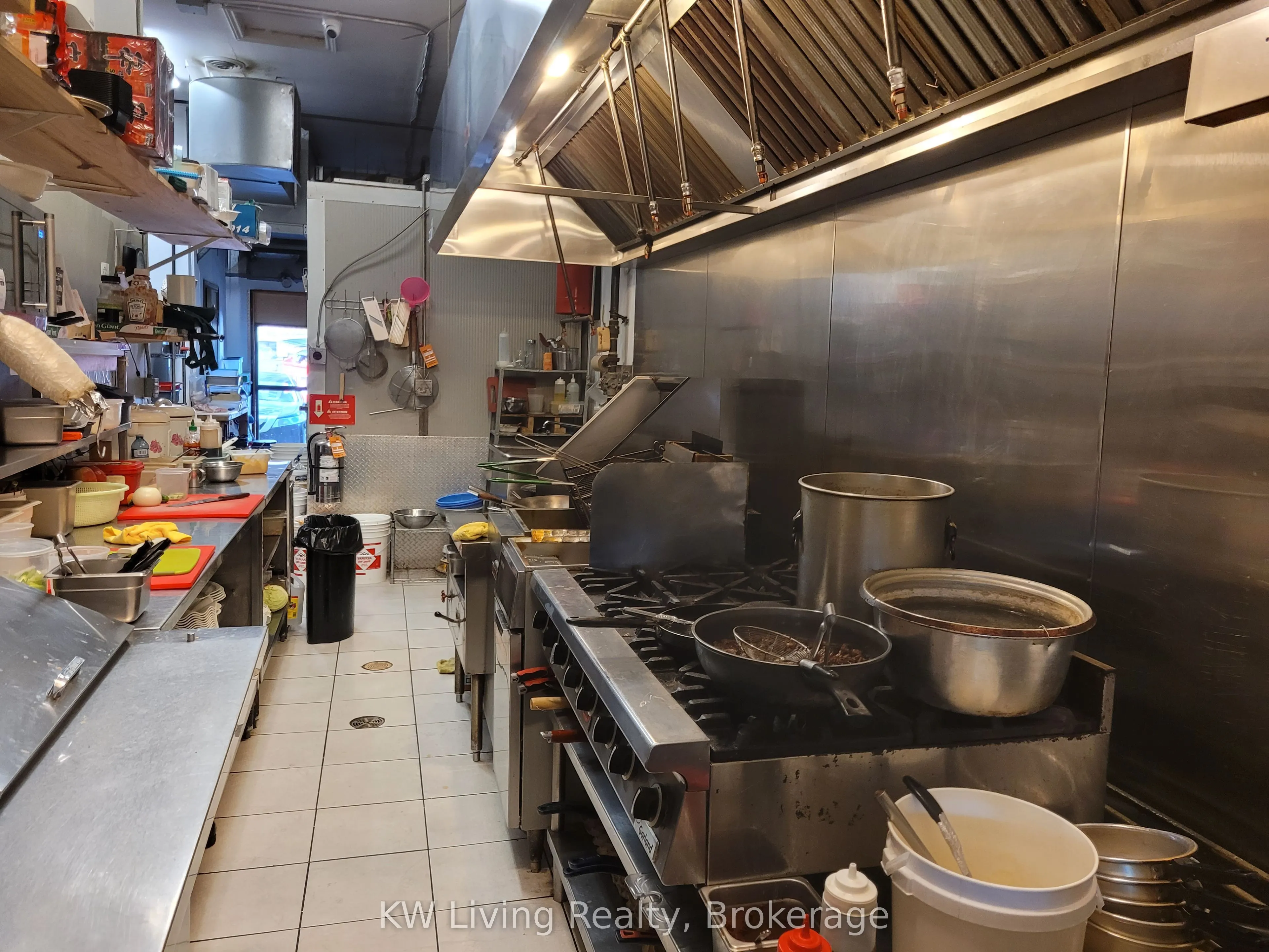 140 University Avenue W, #6B