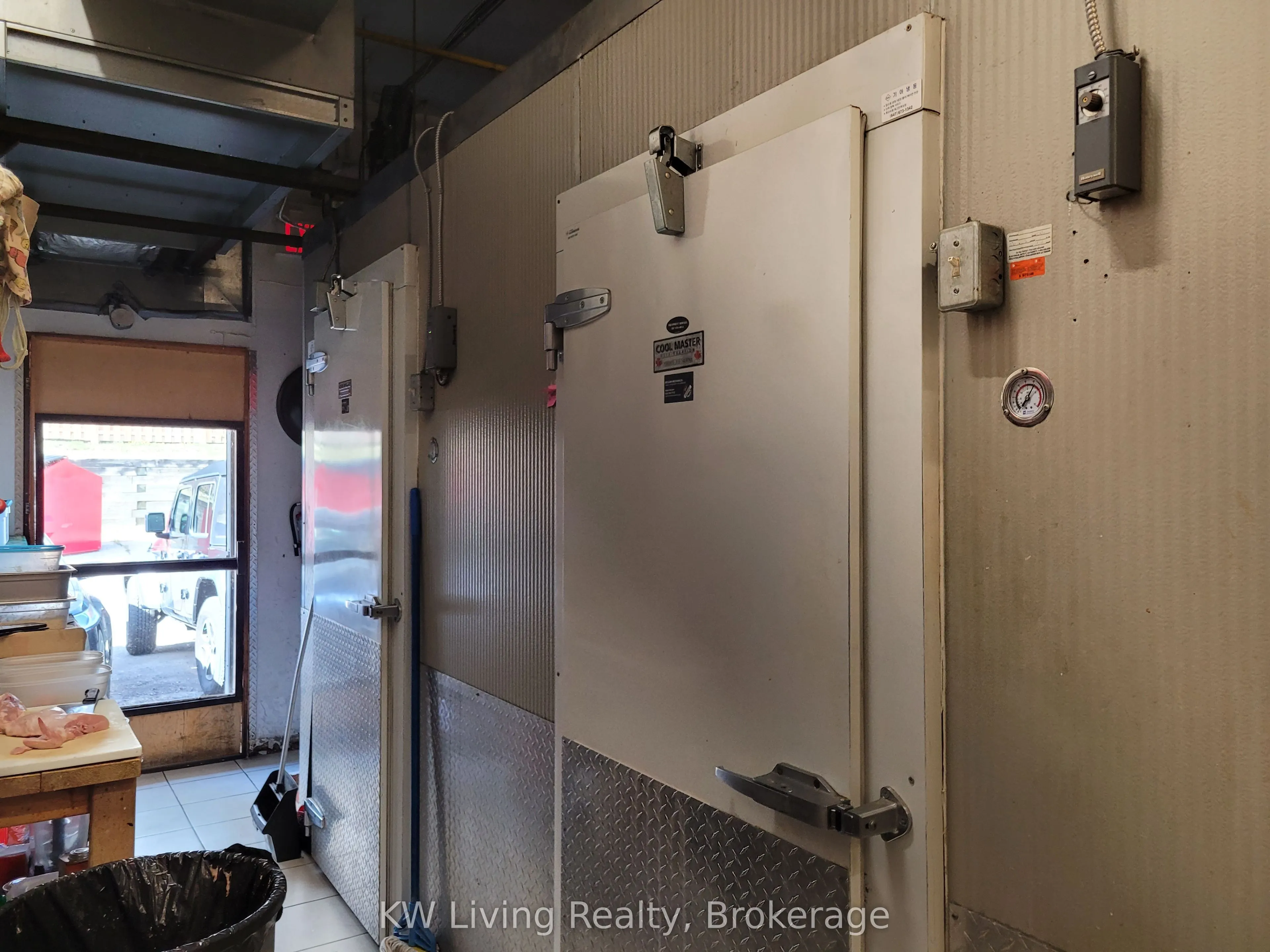 140 University Avenue W, #6B