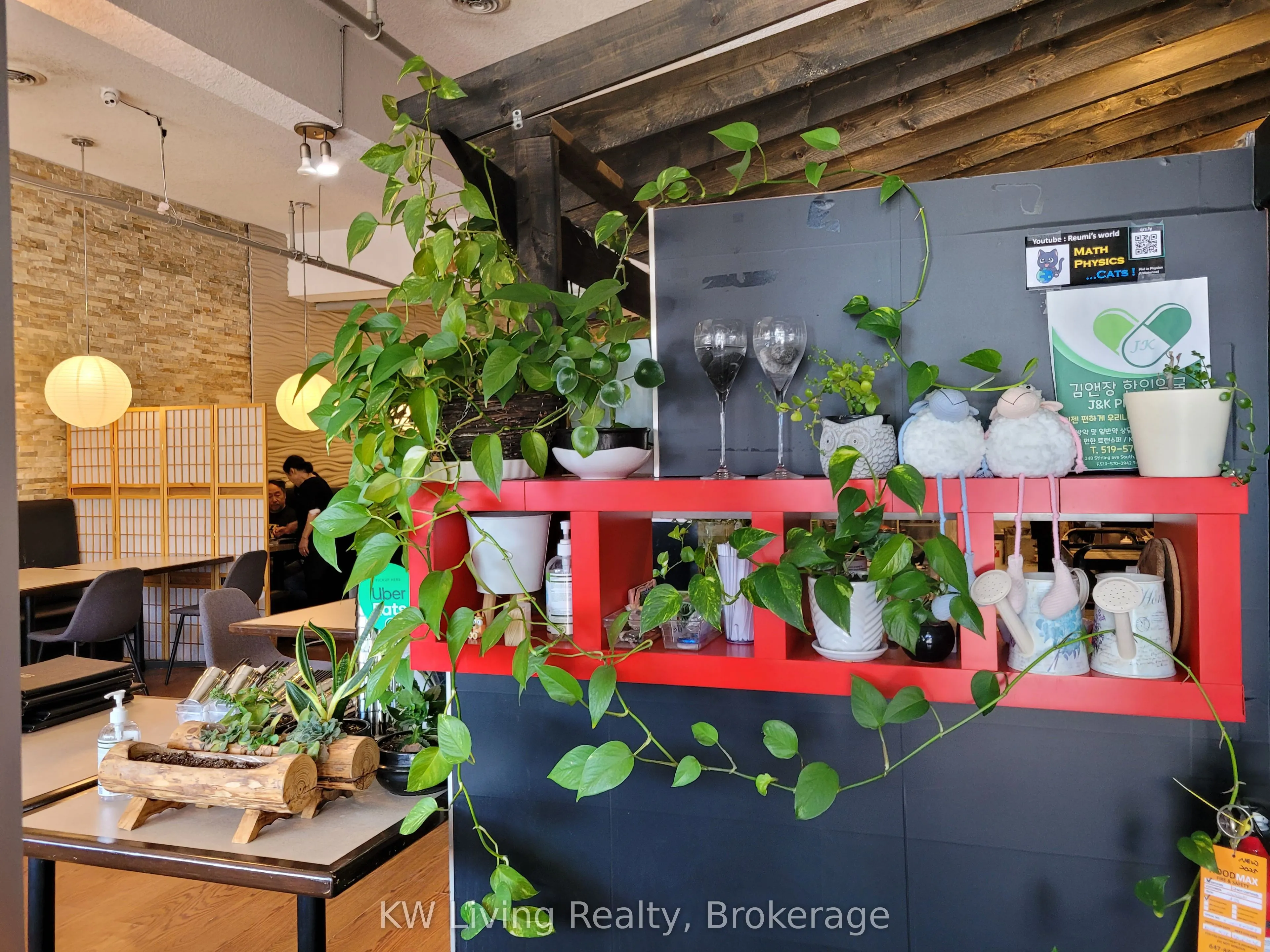 140 University Avenue W, #6B