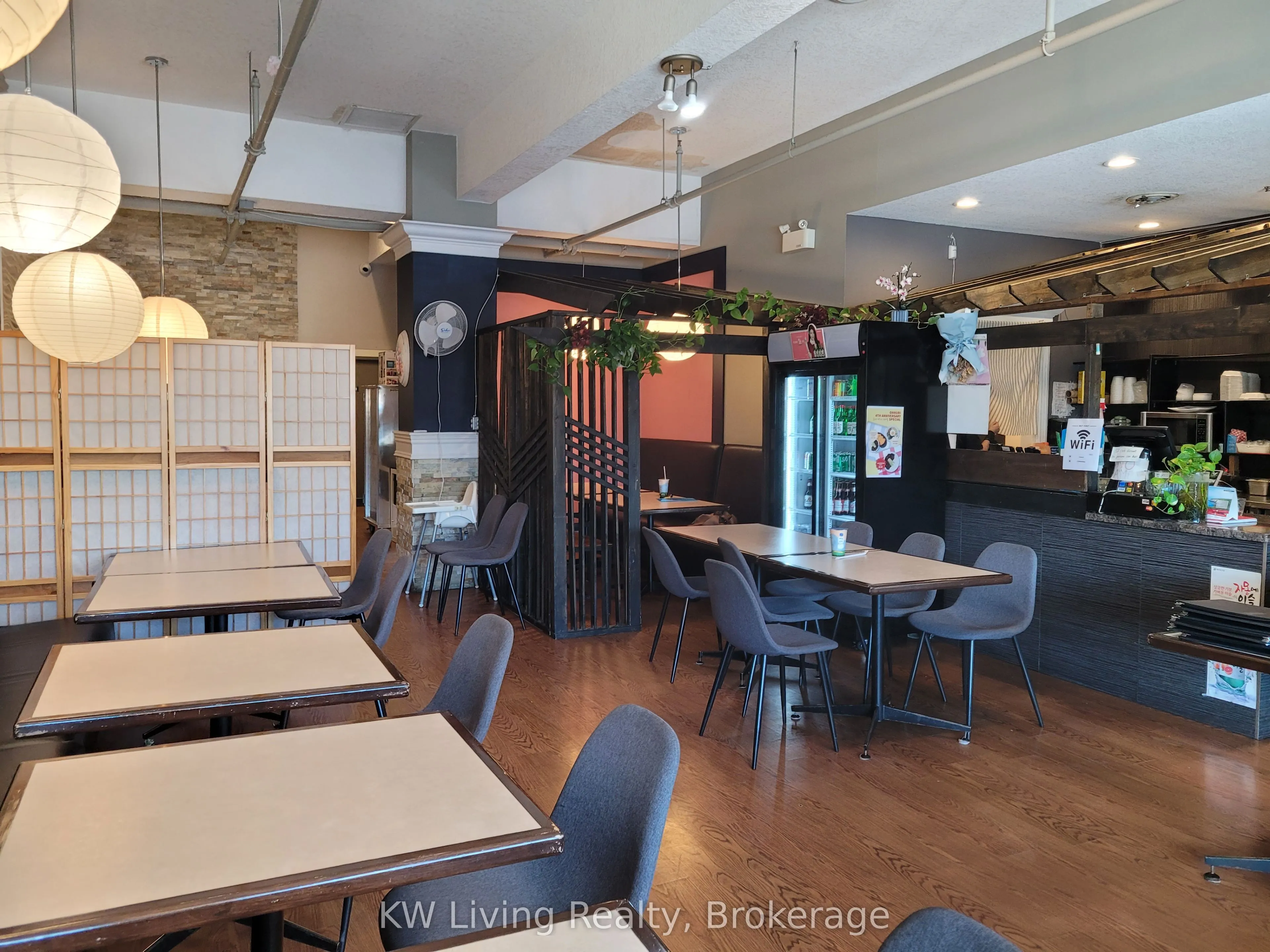 140 University Avenue W, #6B