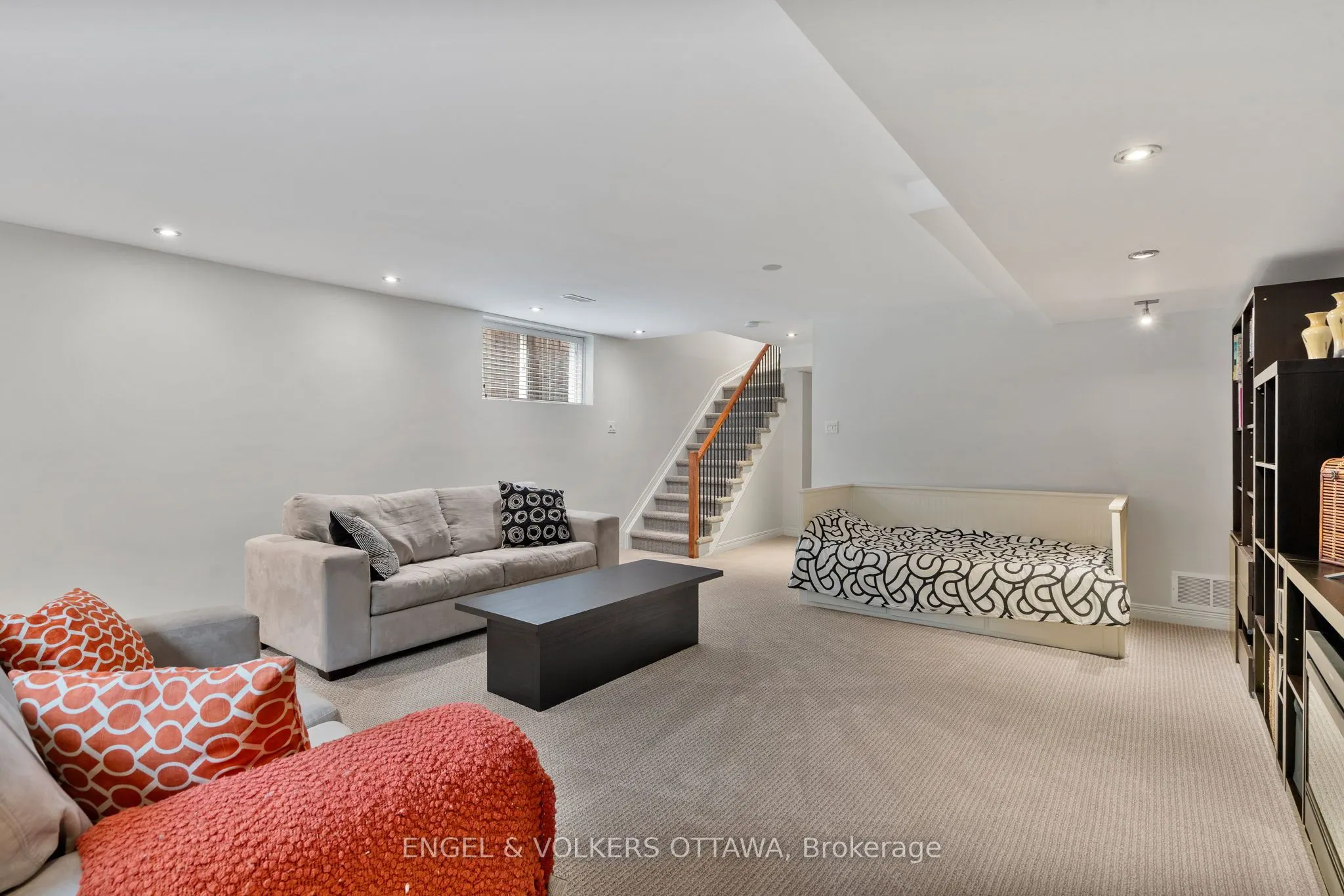 110 Encore Private