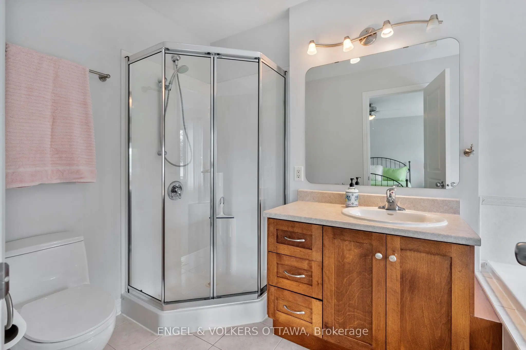 110 Encore Private