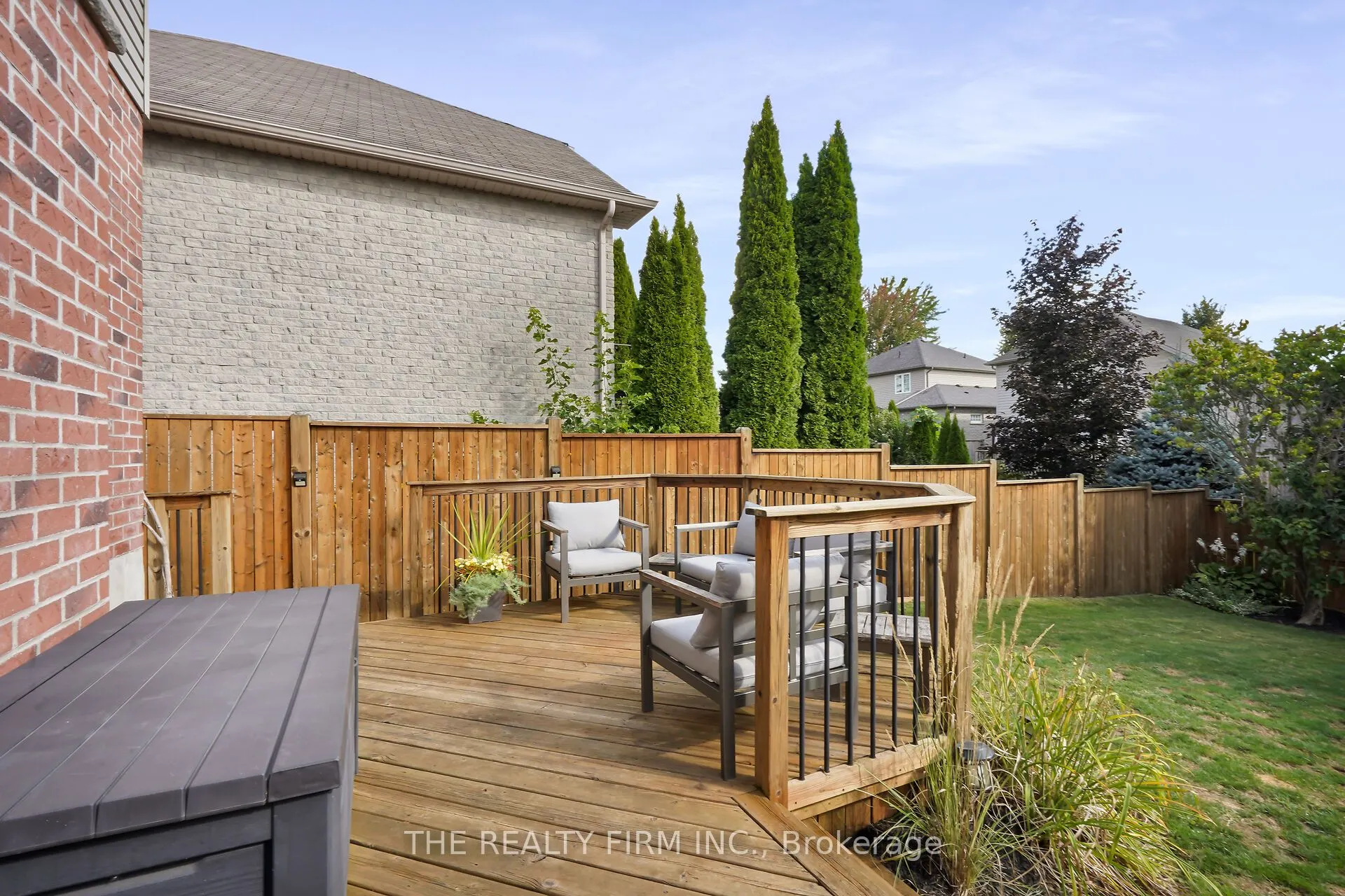581 Clearwater Crescent
