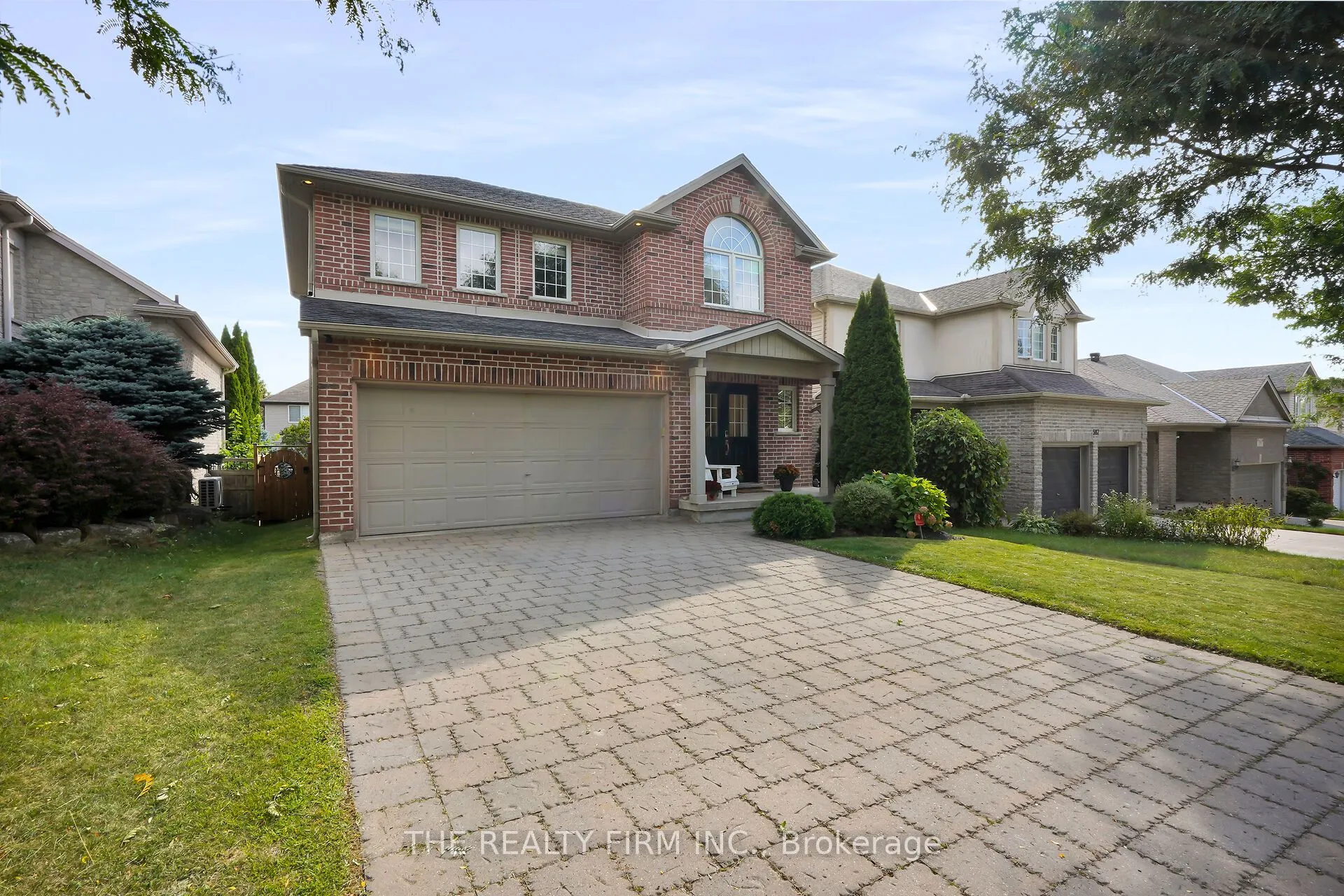 581 Clearwater Crescent