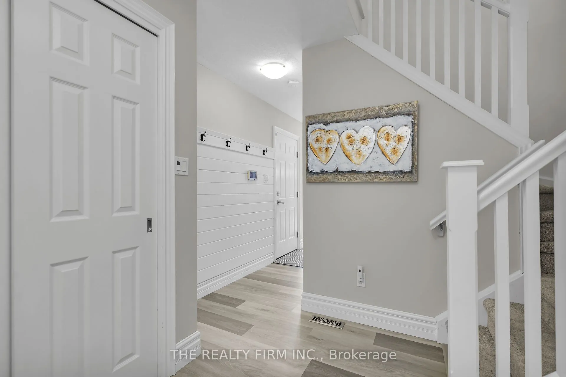 581 Clearwater Crescent