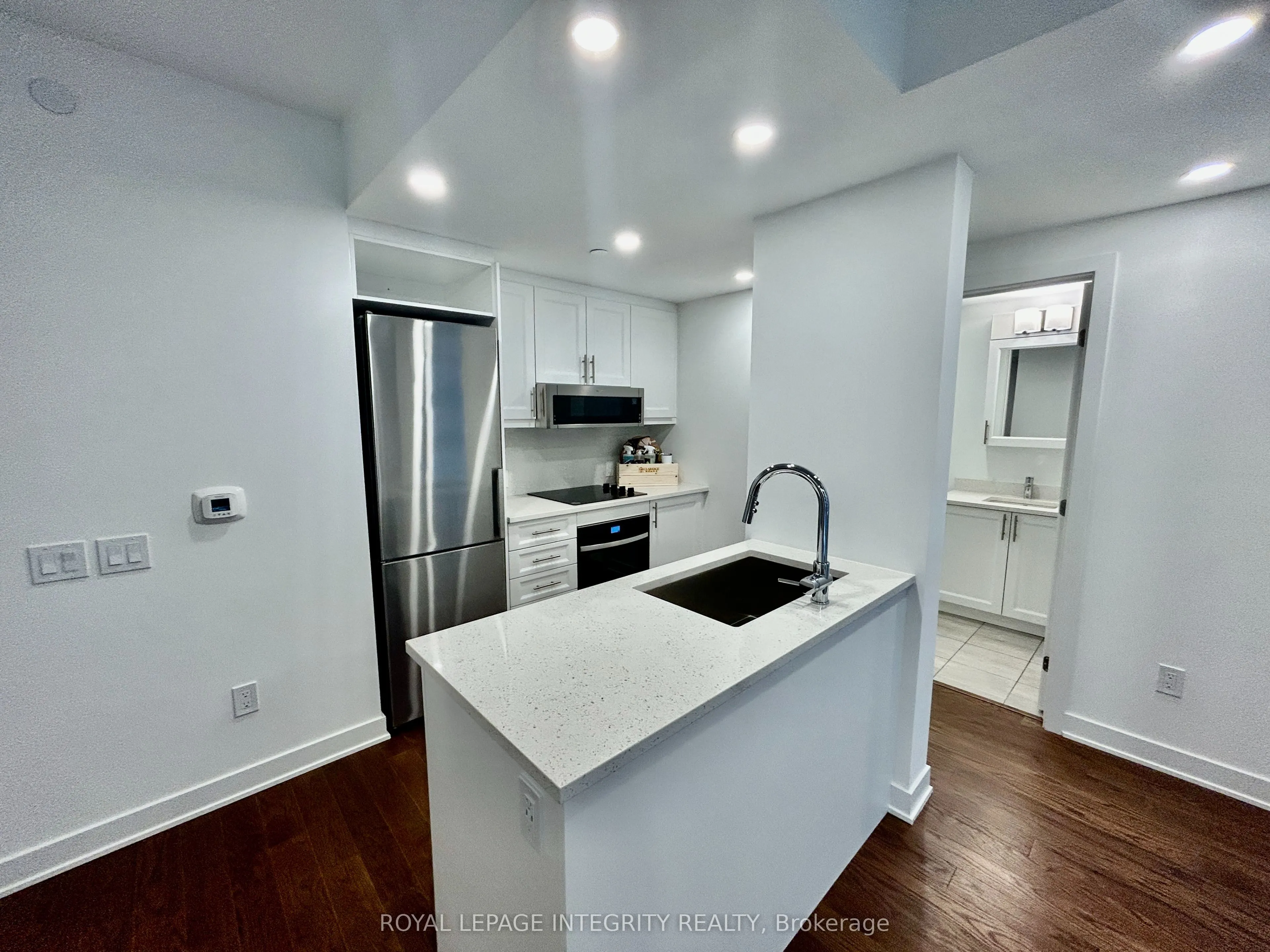 340 Queen Street, #602