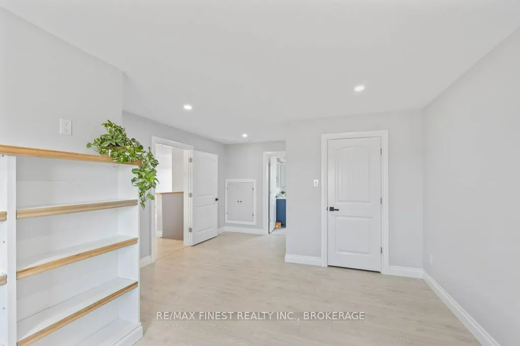 952 County Road 6