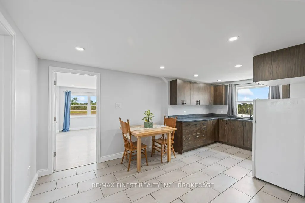 952 County Road 6