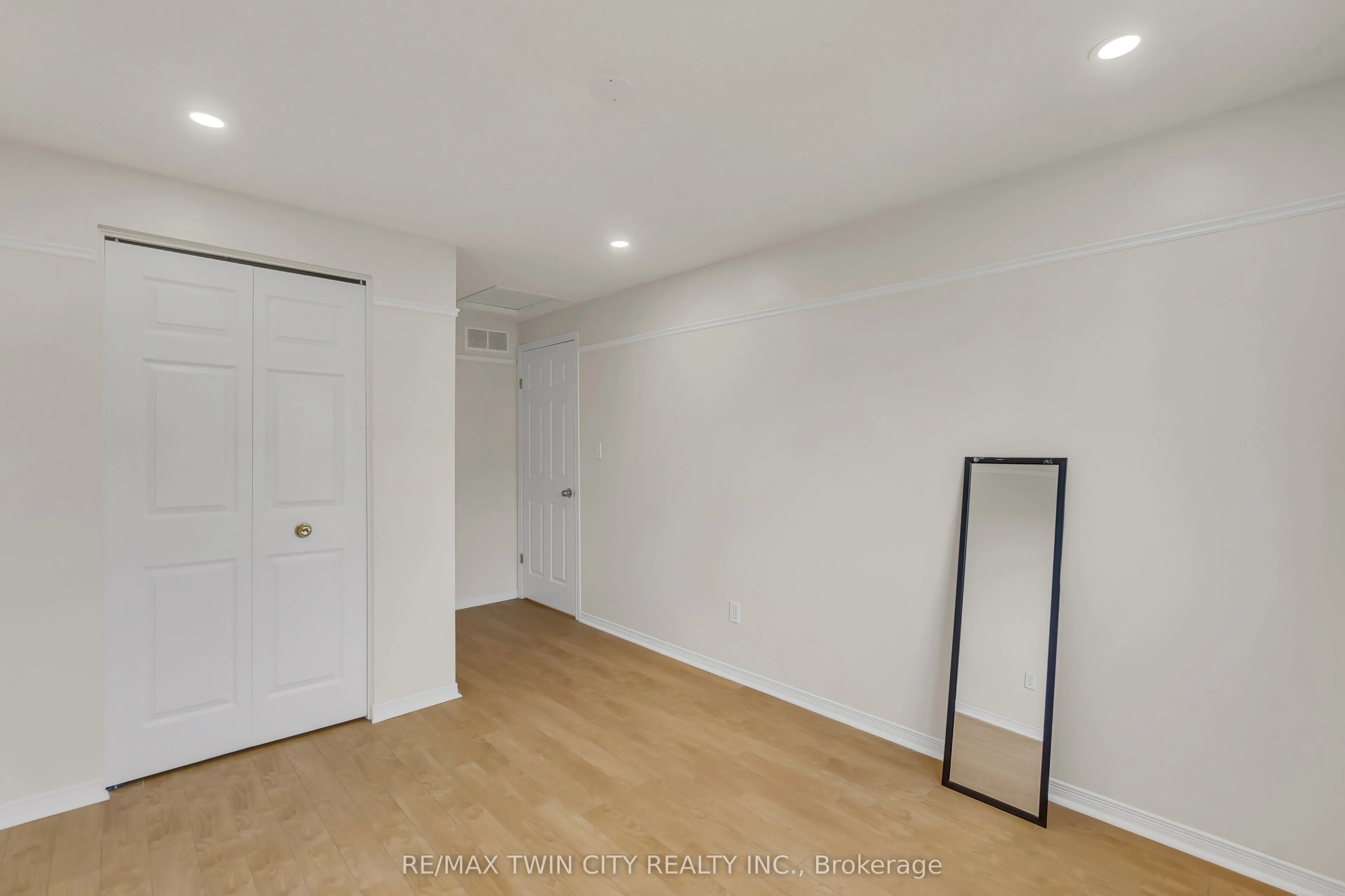 62 Foxglove Crescent