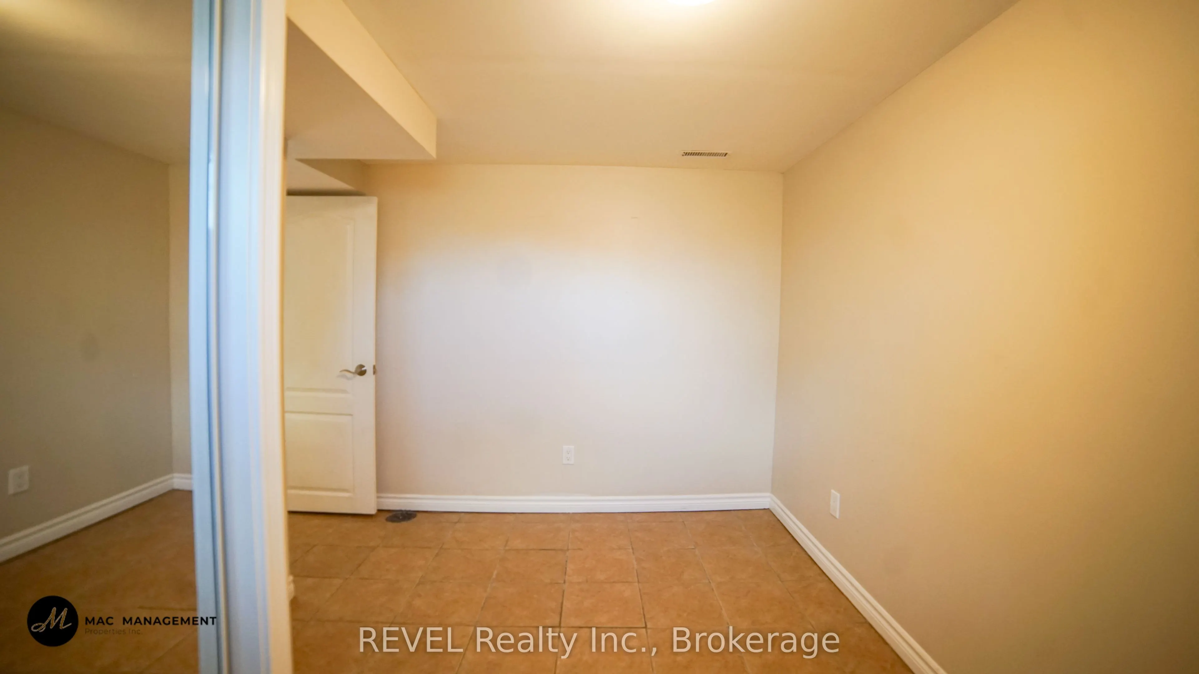 31 Philip Street, #Lower