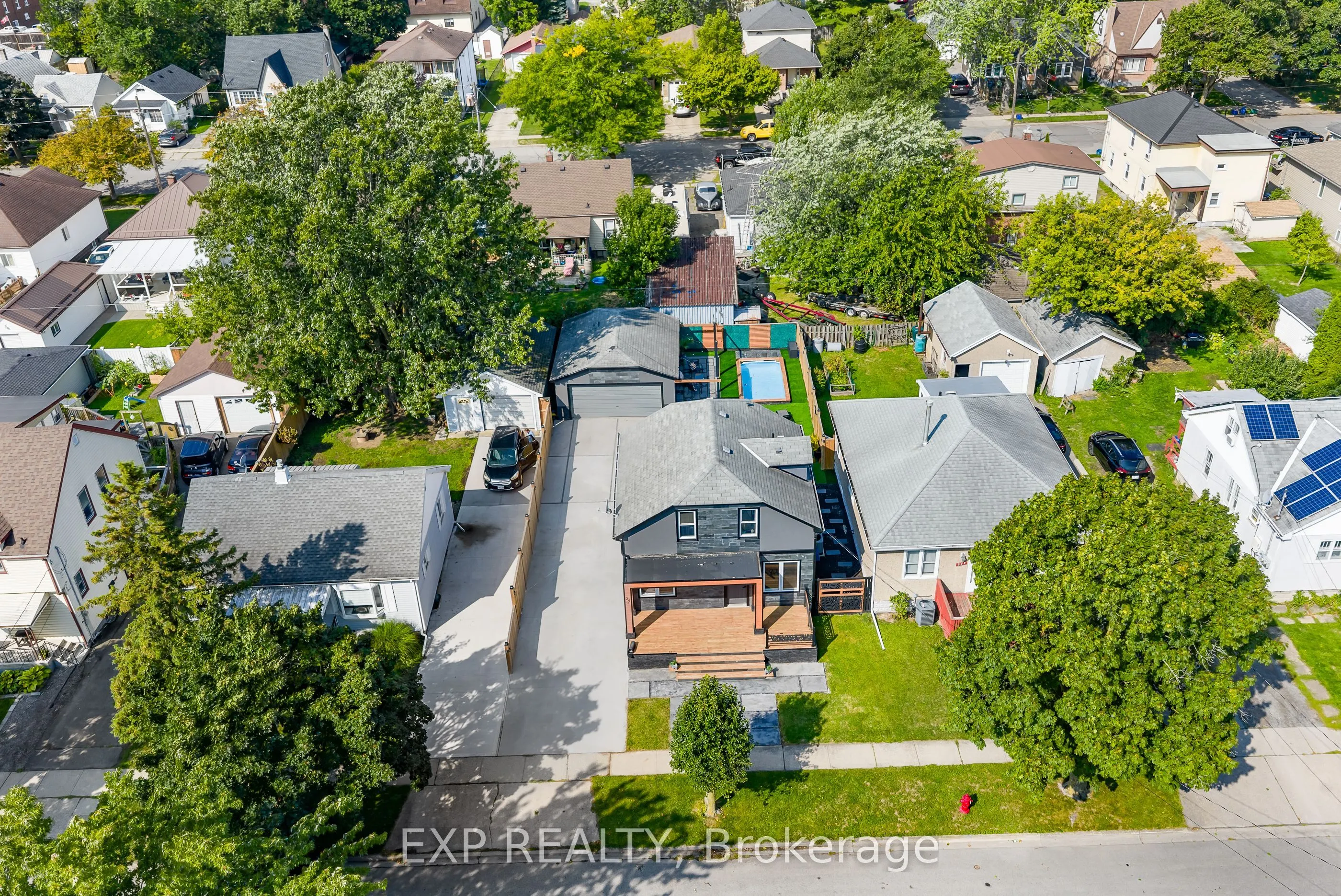 249 Wallace Avenue S
