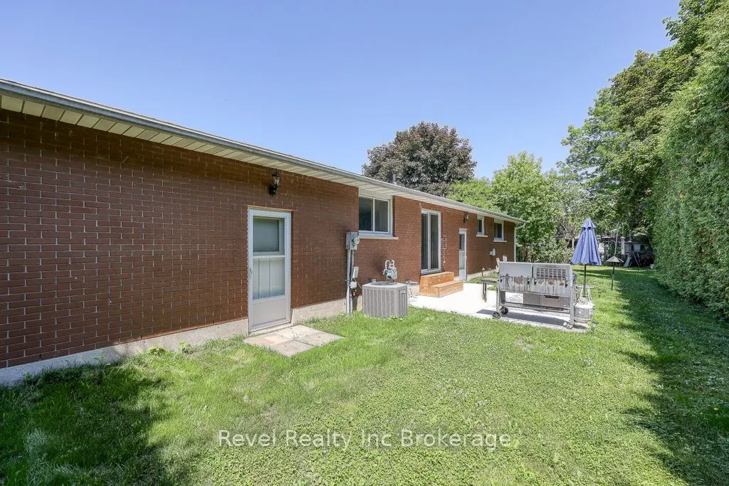 2 Richards Court