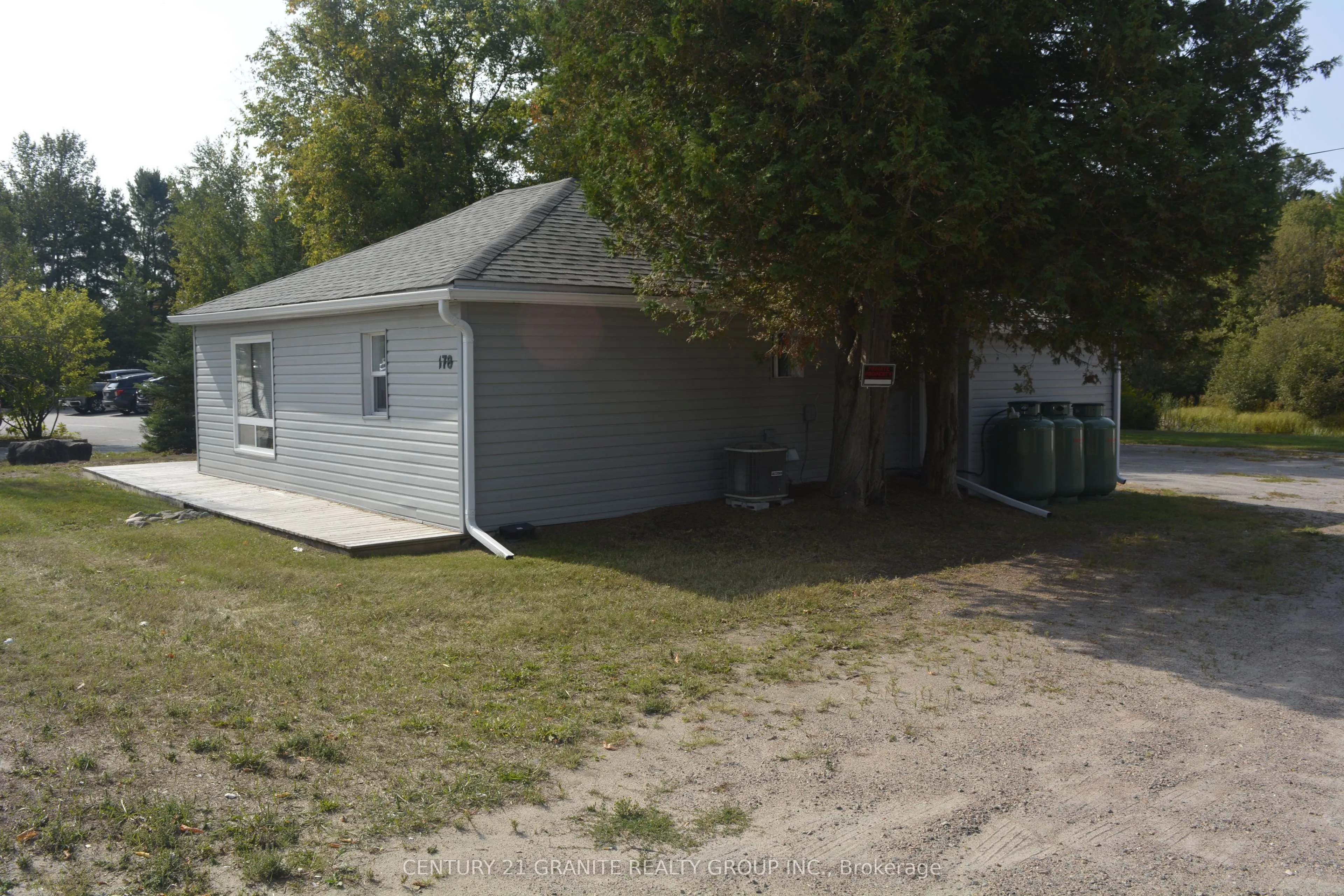 178 Hastings Street N