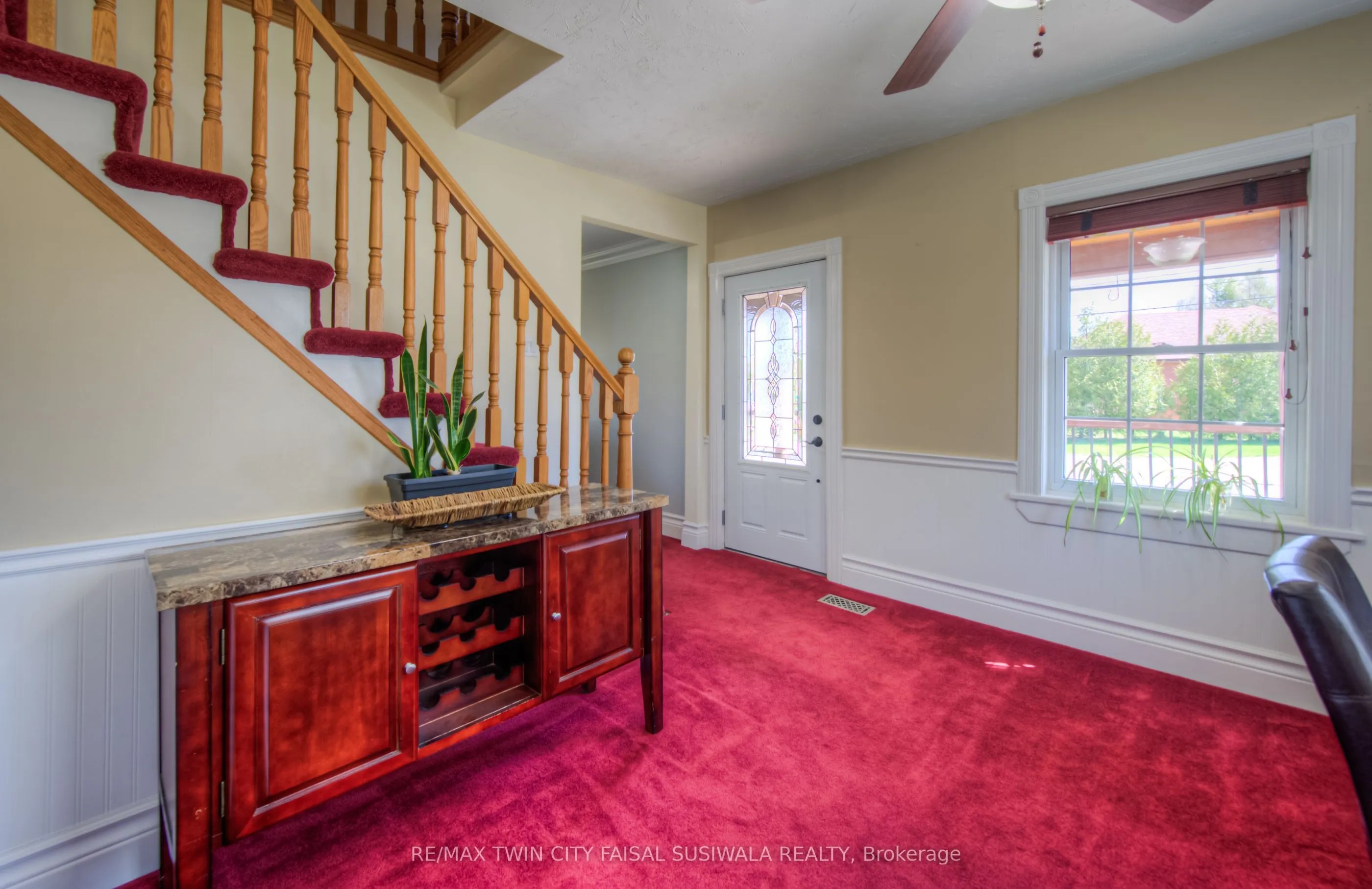 150 WOOLWICH Street S