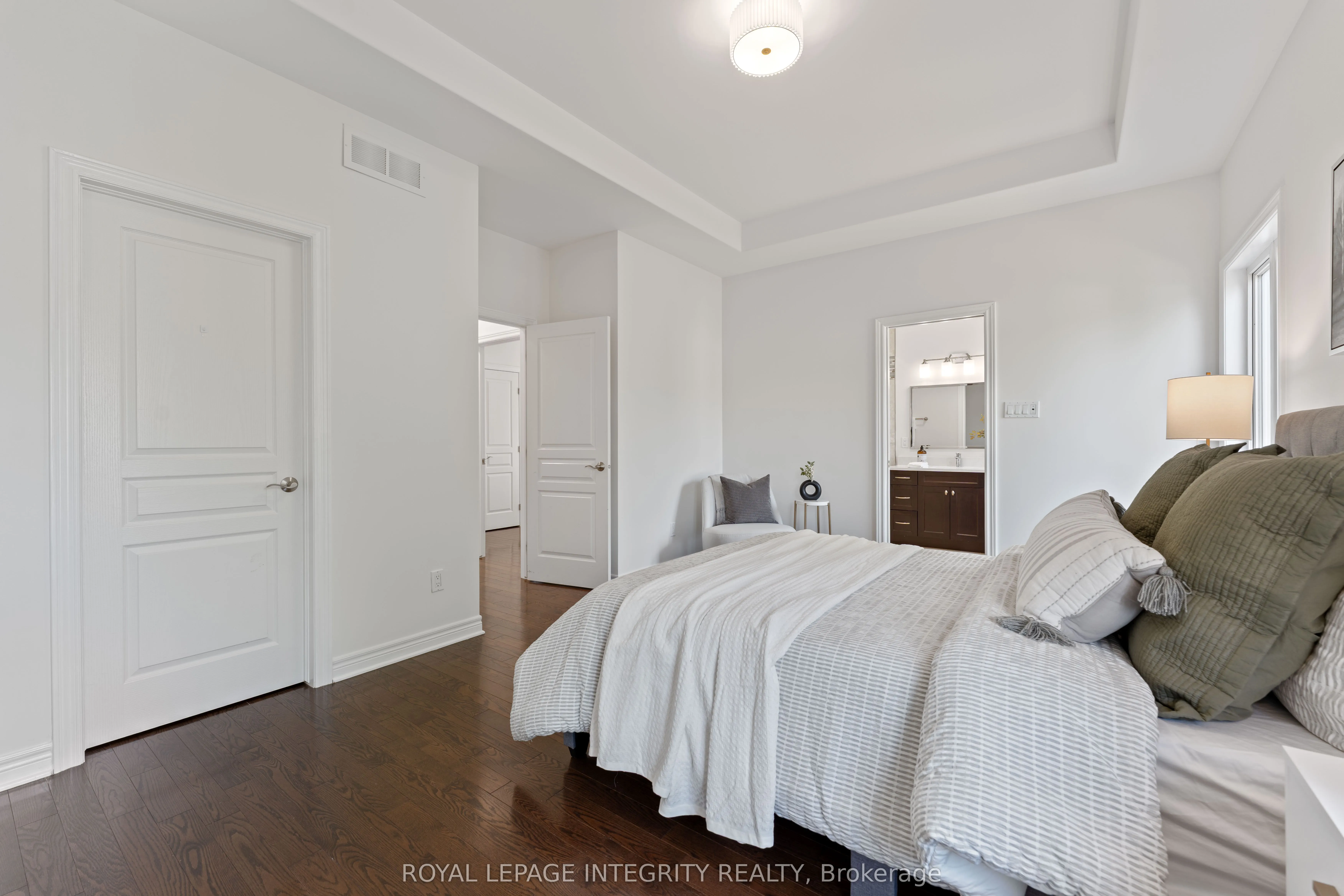 449 Landswood Way