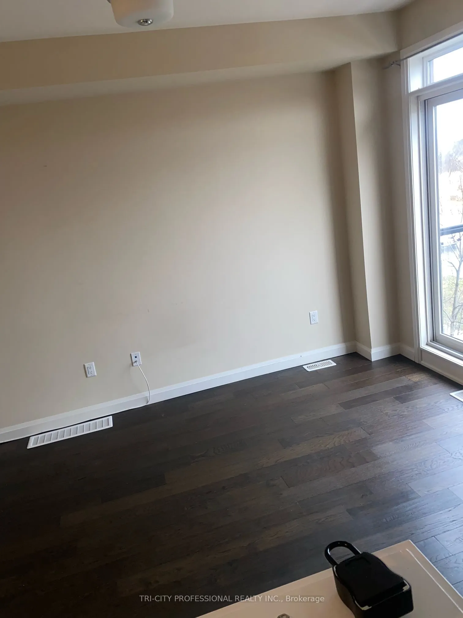 23 Echovalley Drive, #7
