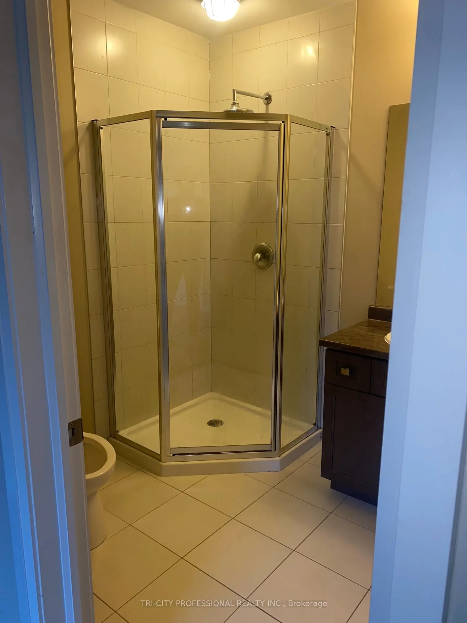 23 Echovalley Drive, #7
