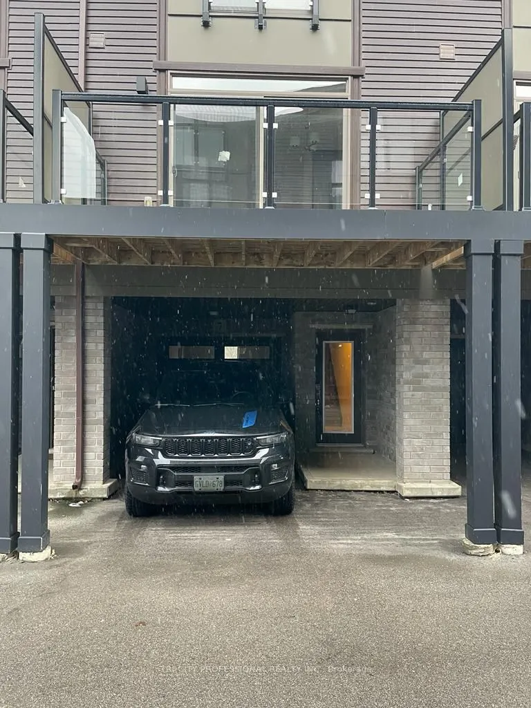 23 Echovalley Drive, #7