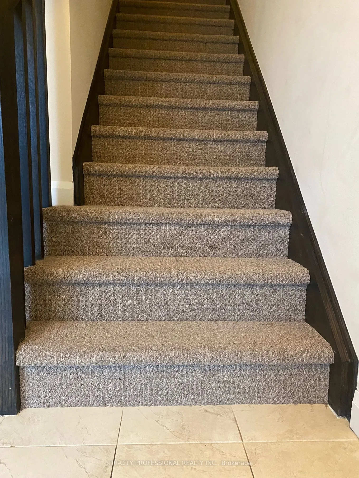 23 Echovalley Drive, #7