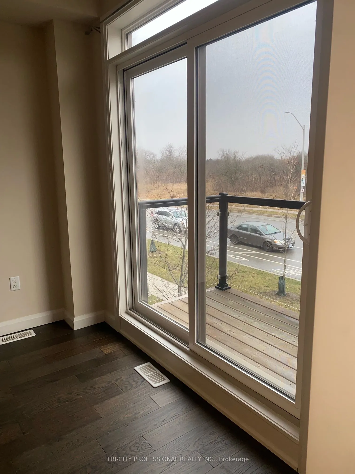 23 Echovalley Drive, #7