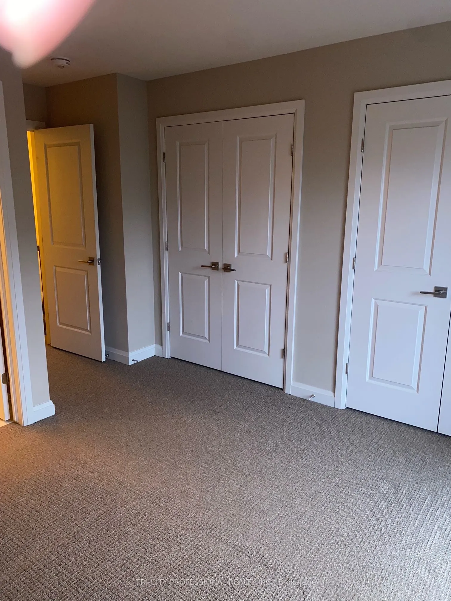 23 Echovalley Drive, #7