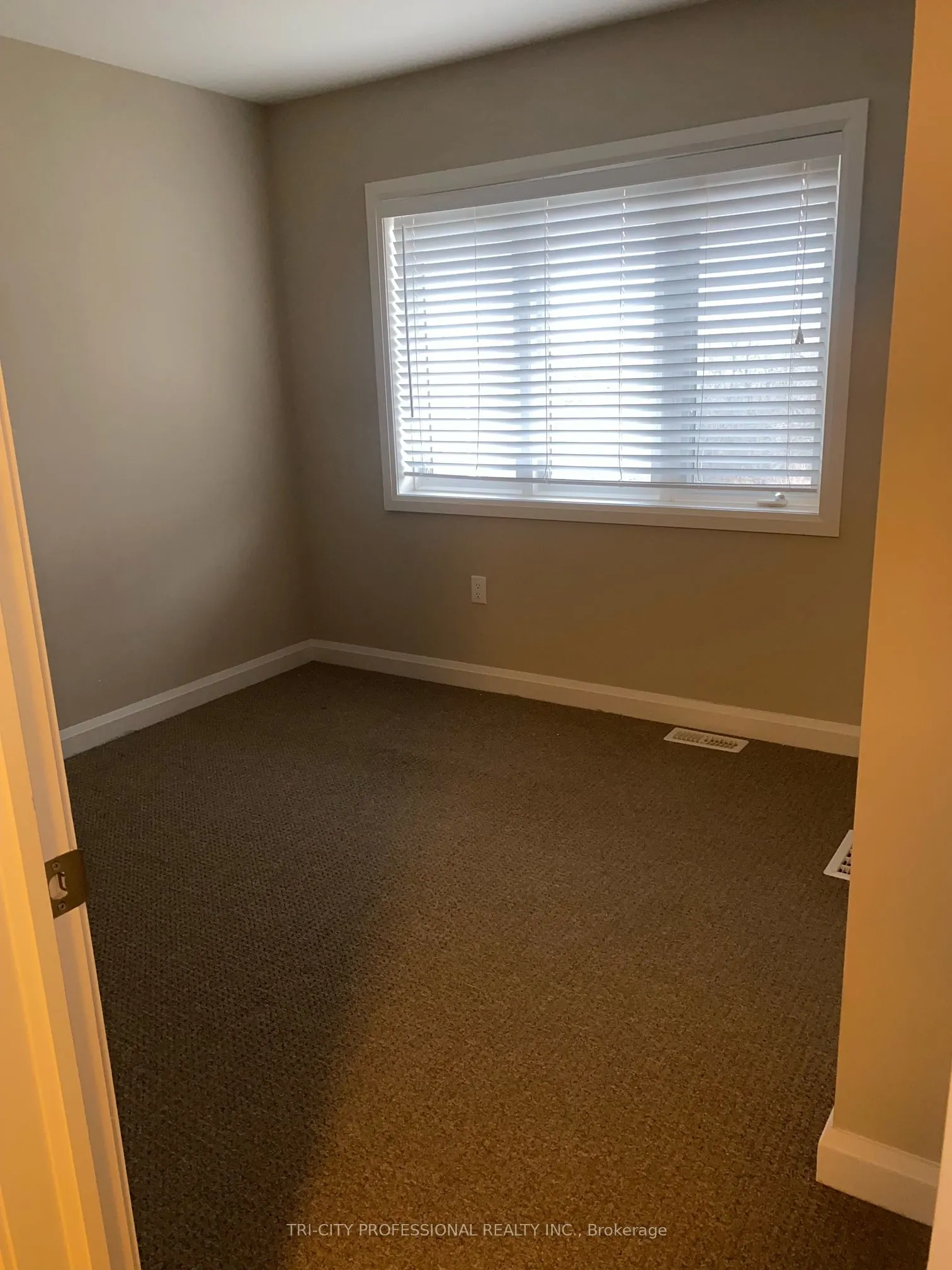 23 Echovalley Drive, #7