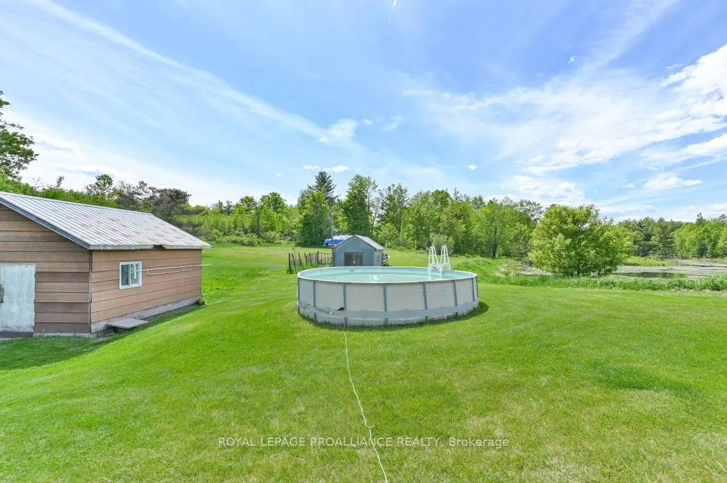 429 Elzevir Road